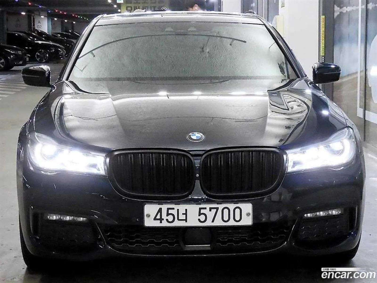 BMW 7 Series 2018 — 19