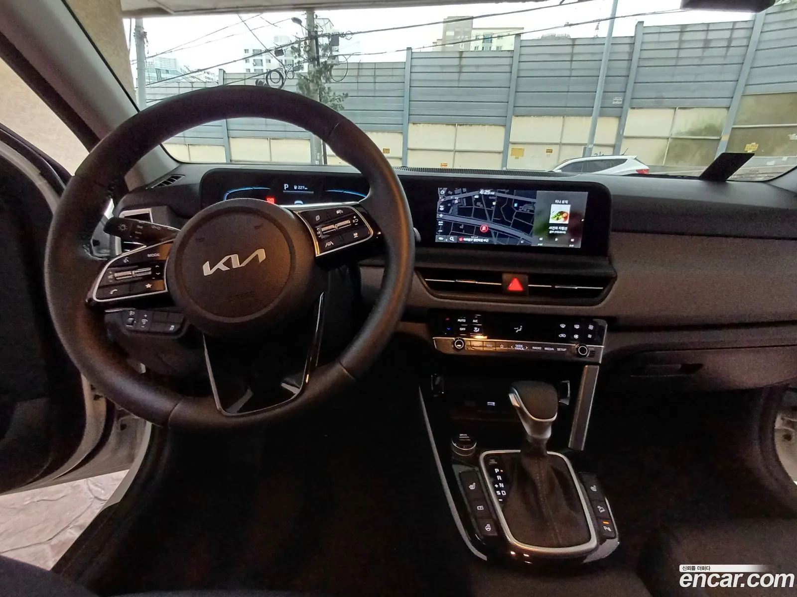 Kia Seltos 2025 — 12