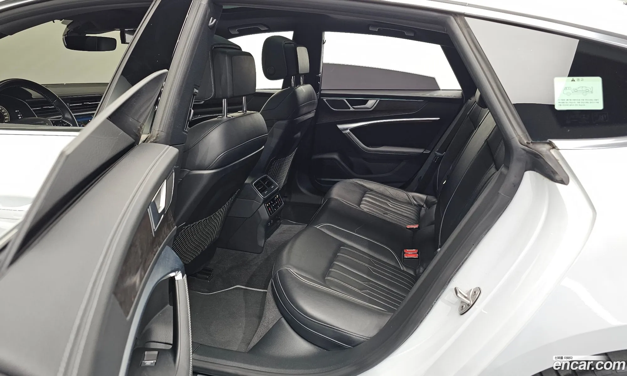 Audi A7 2021 WAUZZZF25MN023905 — 8