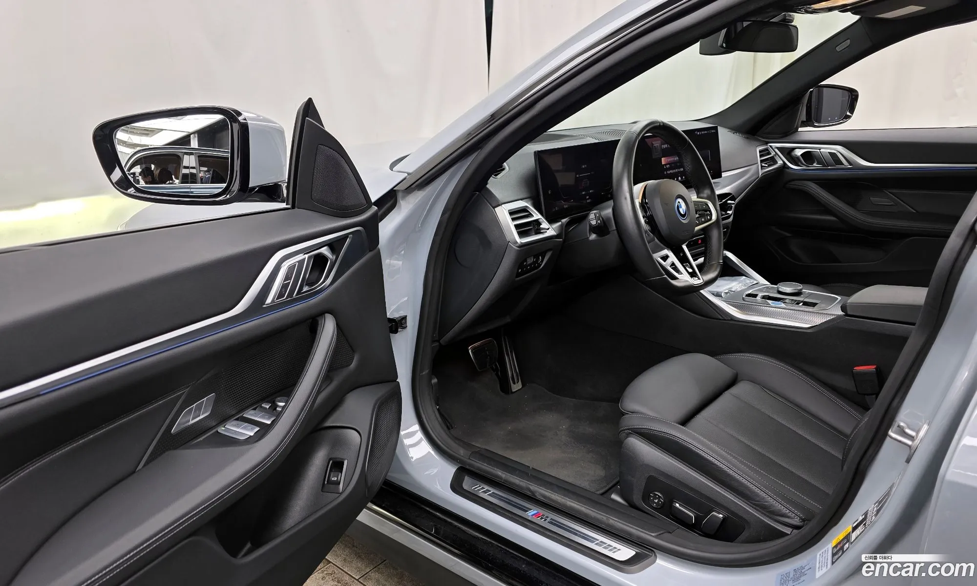 BMW i4 2025 WBY21HD07SFT72495 — 9