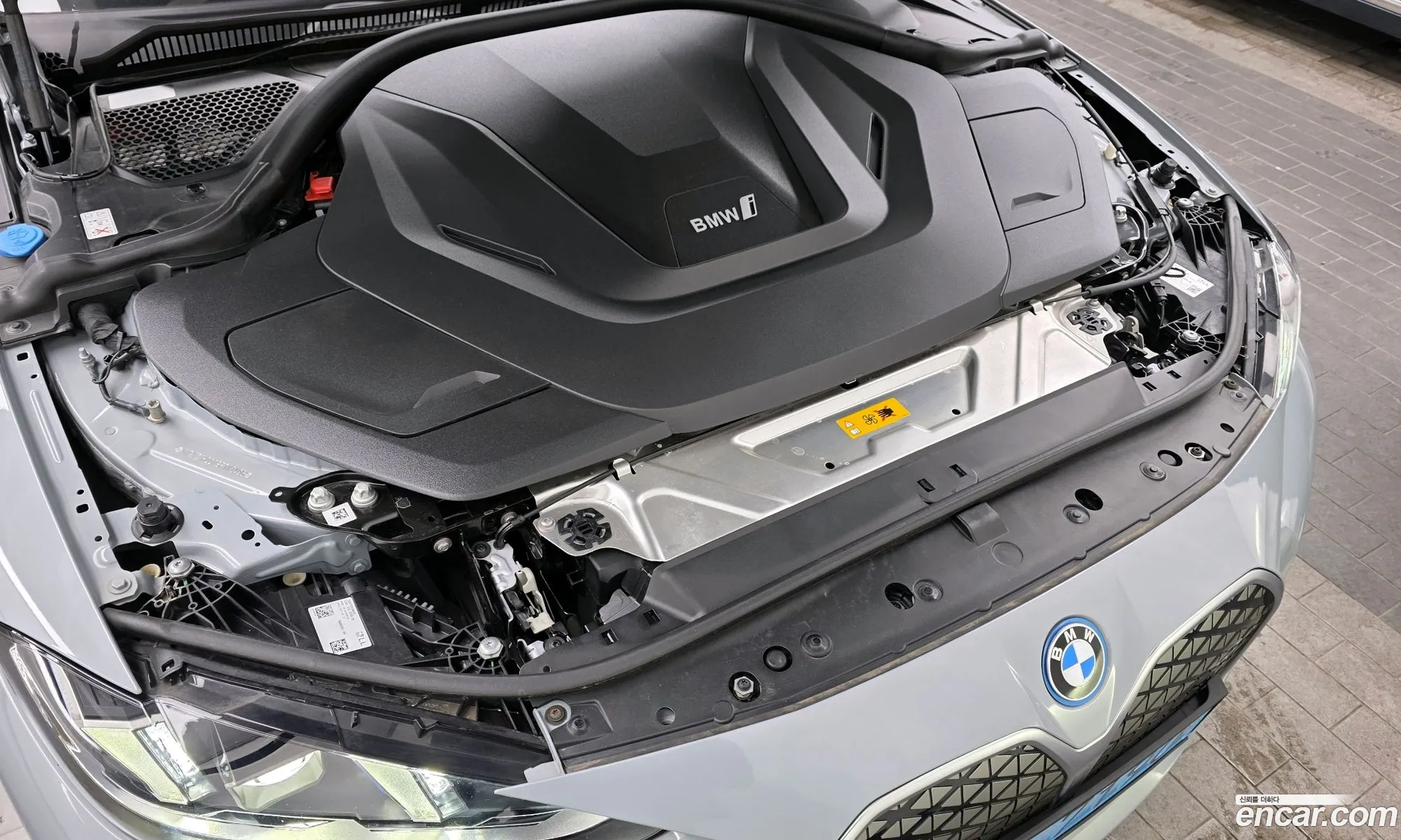 BMW i4 2025 WBY21HD07SFT72495 — 3
