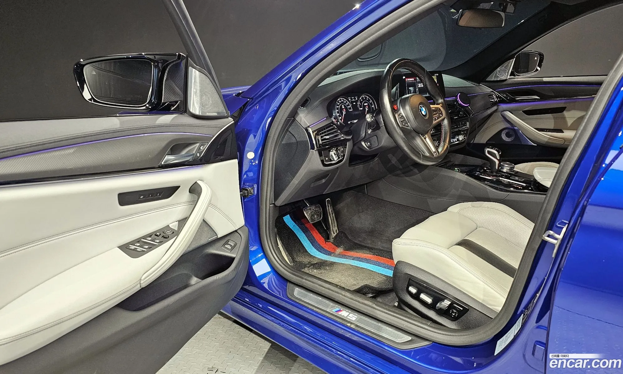 BMW M5 2018 WBSJF0103JG964871 — 2