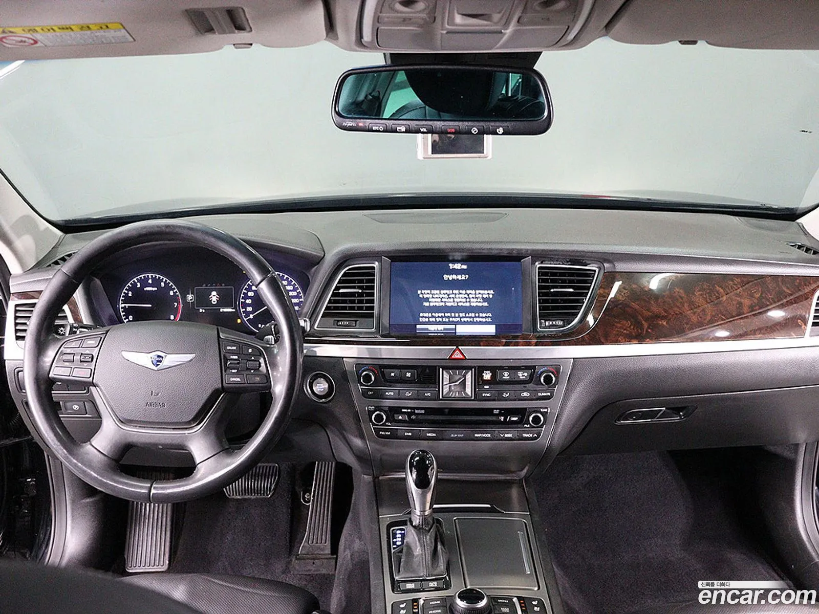 Hyundai Genesis DH 2015 — 18
