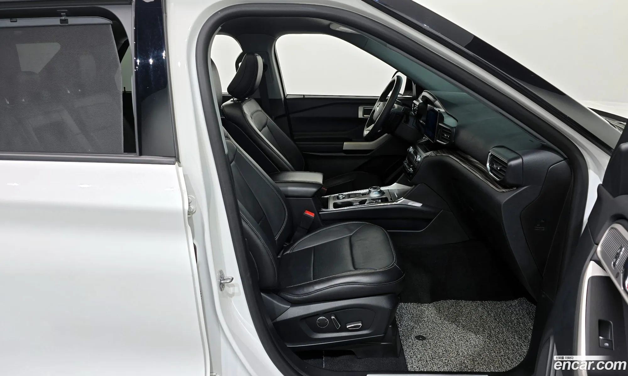 Ford Explorer 6th Gen 2020 1FMSK8FH5LGC71304 — 14