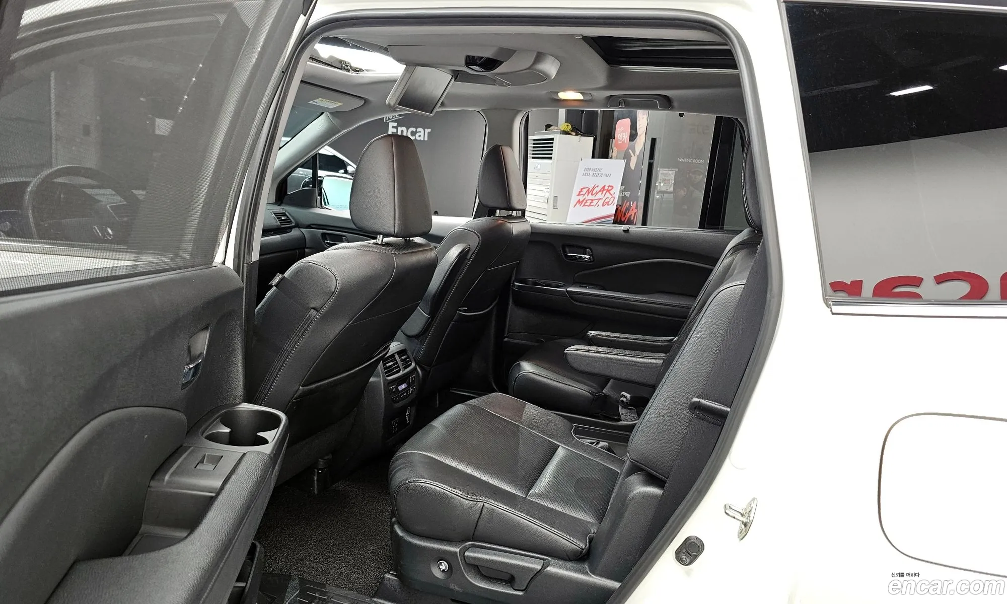 Honda Pilot 2019 5FNYF6800KB200986 — 7