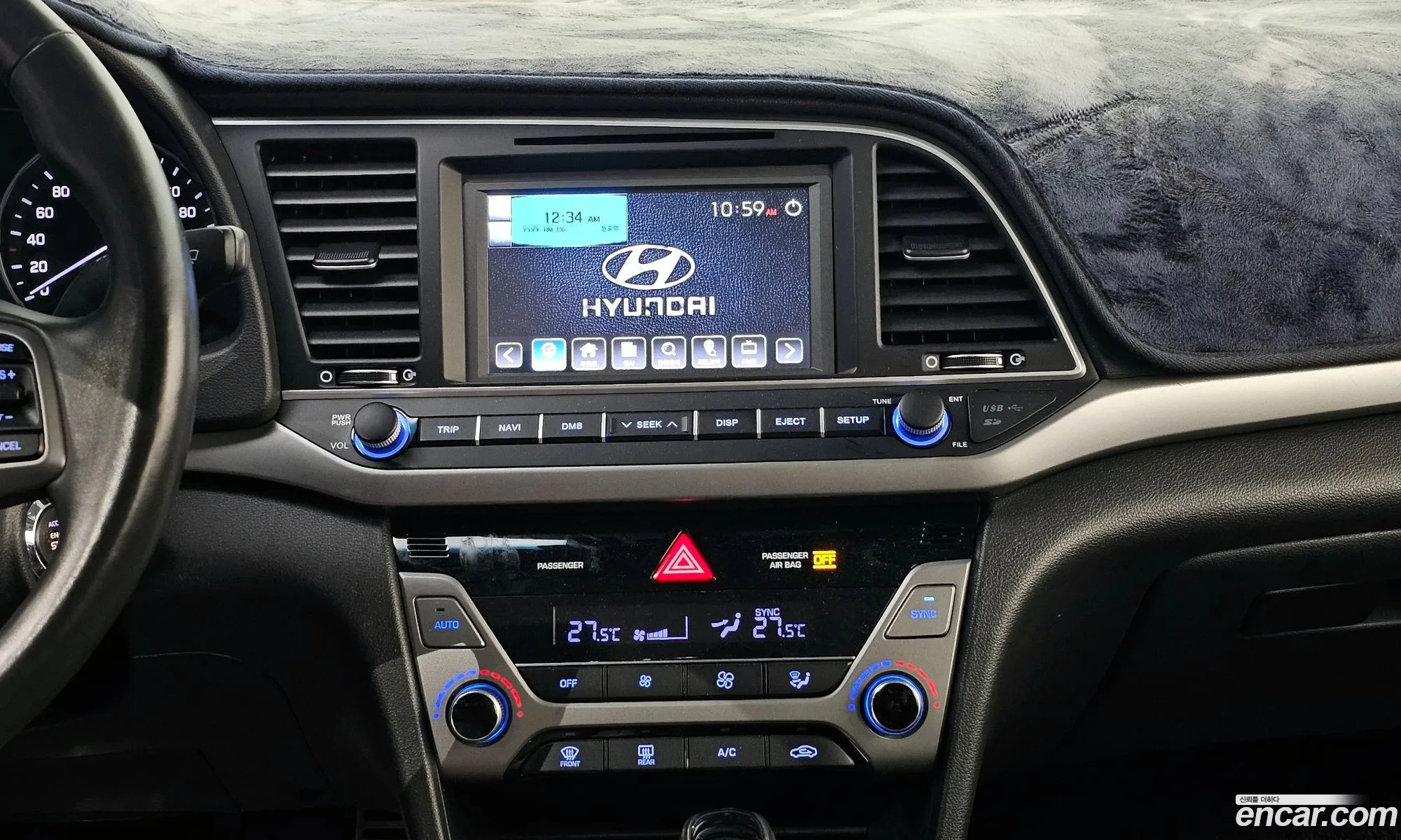 Hyundai Elantra AD 2016 — 13