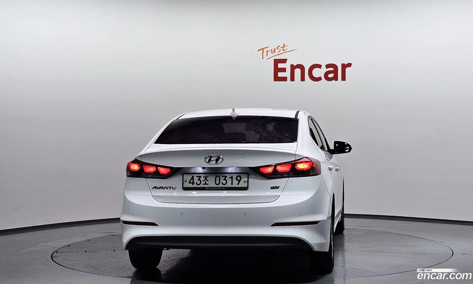 Hyundai Elantra AD 2016 — 8