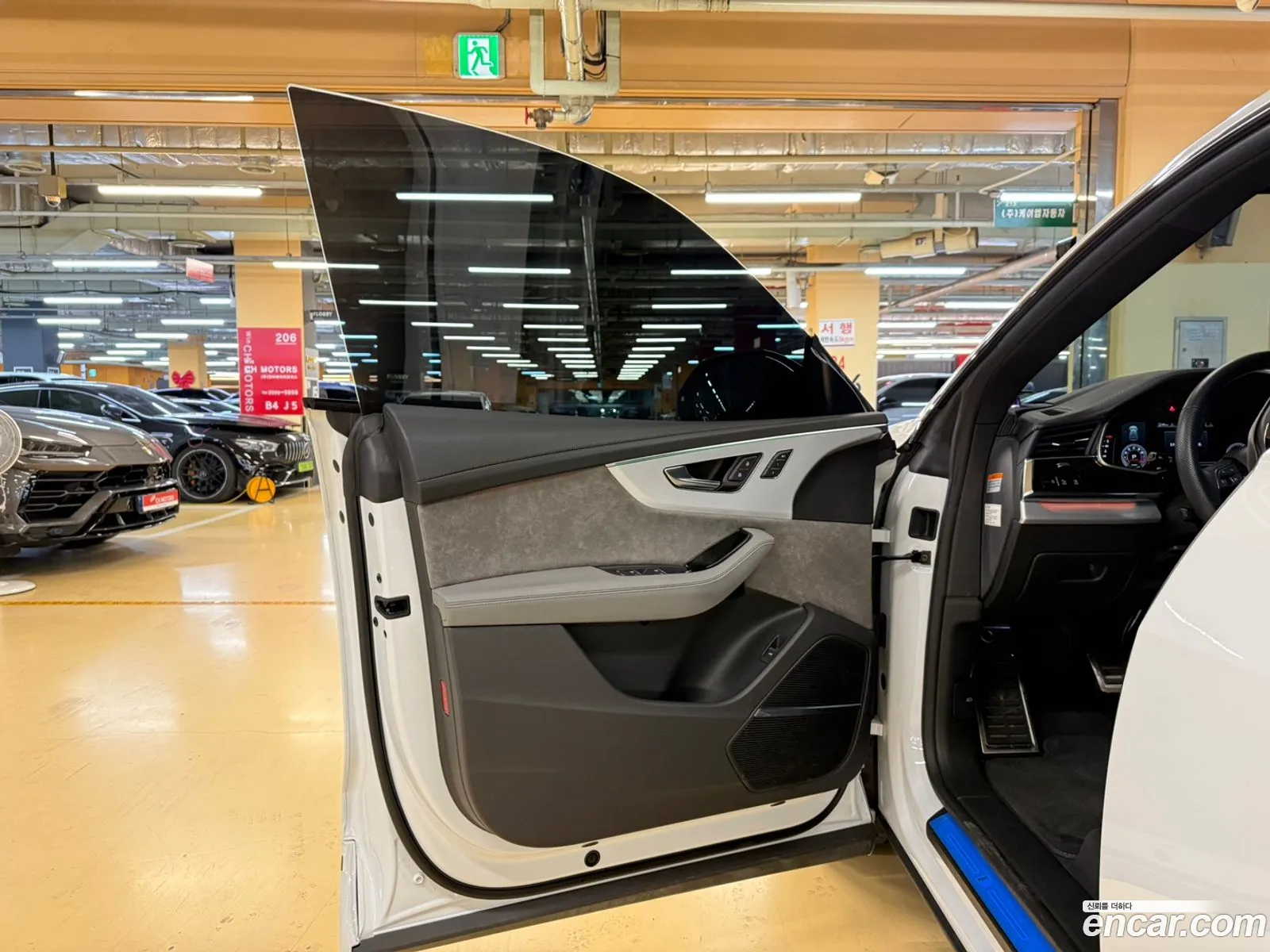 Audi Q8 2022 — 9