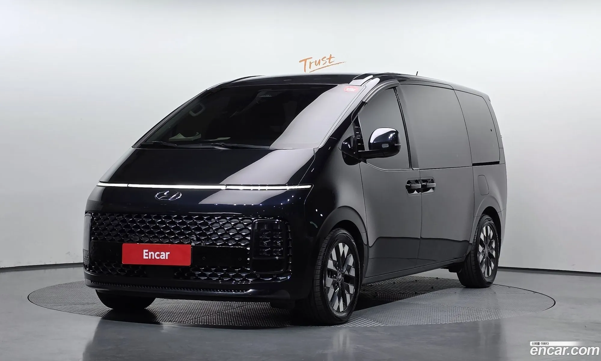 Hyundai Staria 2021 — 2