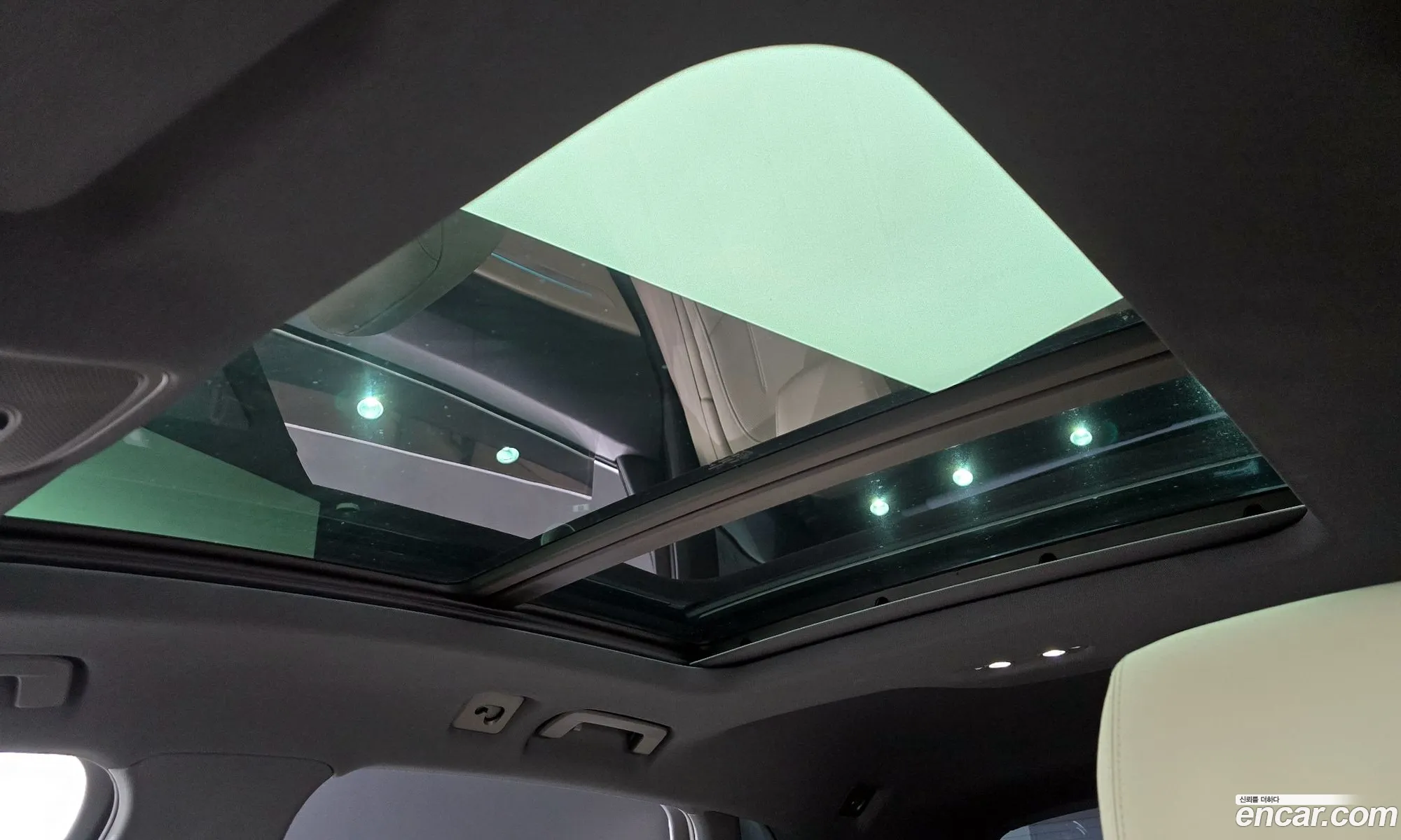Audi e-tron 2021 WAUZZZGE8MB044077 — 8