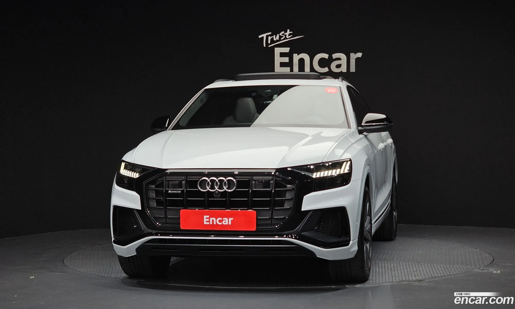 Audi Q8 2022 WAUZZZF11ND017484 — 2