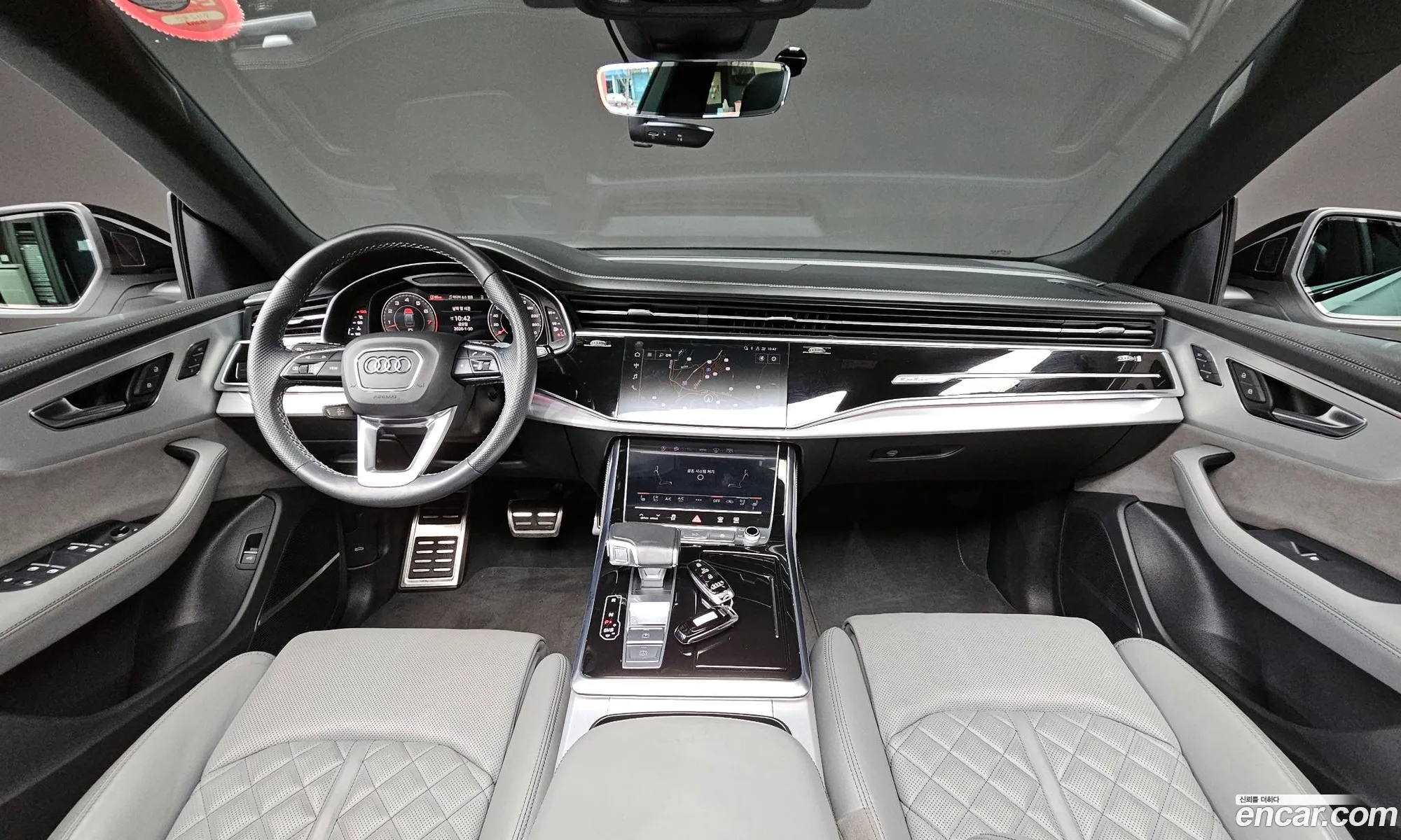 Audi Q8 2022 WAUZZZF11ND017484 — 11
