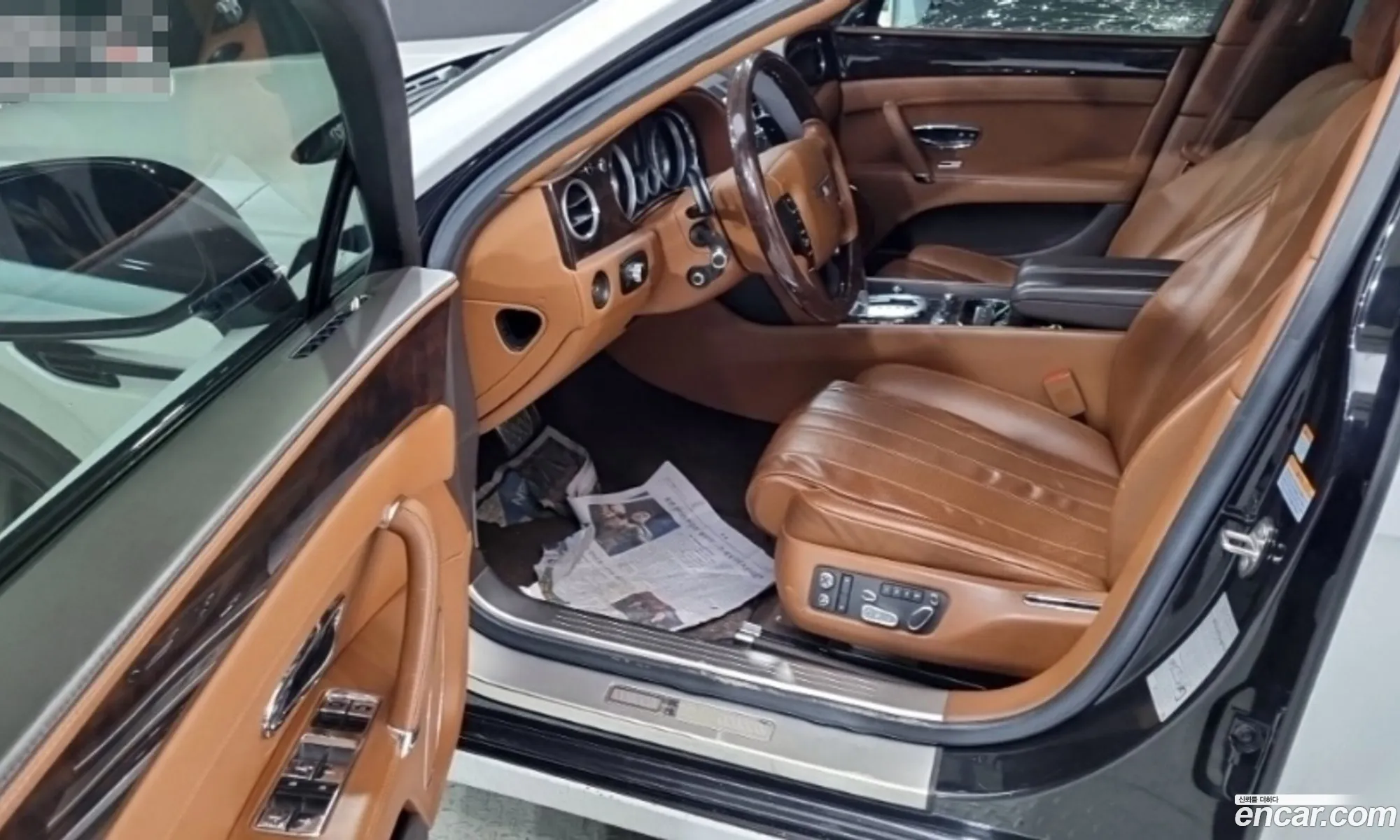 Bentley Flying Spur 2014 — 12