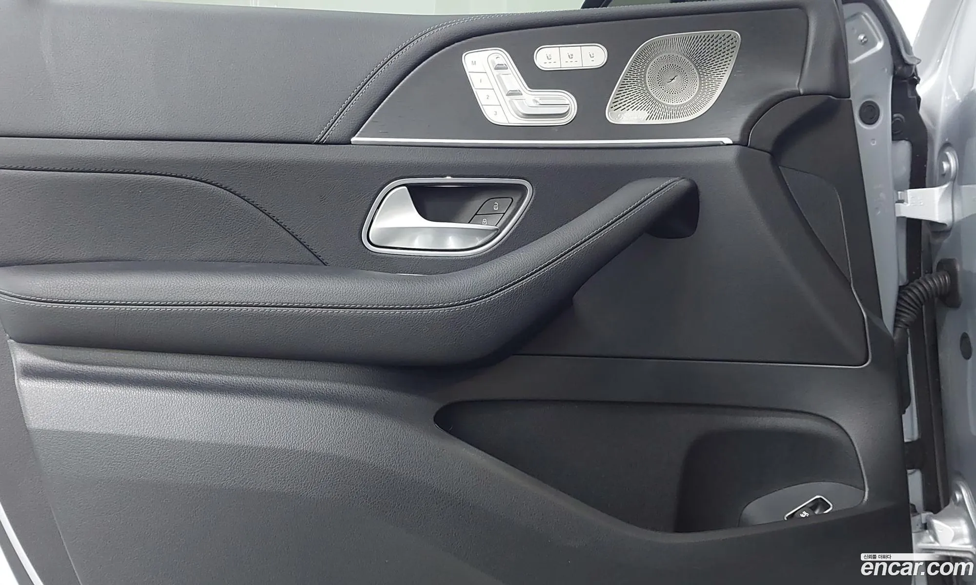 Mercedes-Benz GLE-Class W167 2025 — 16