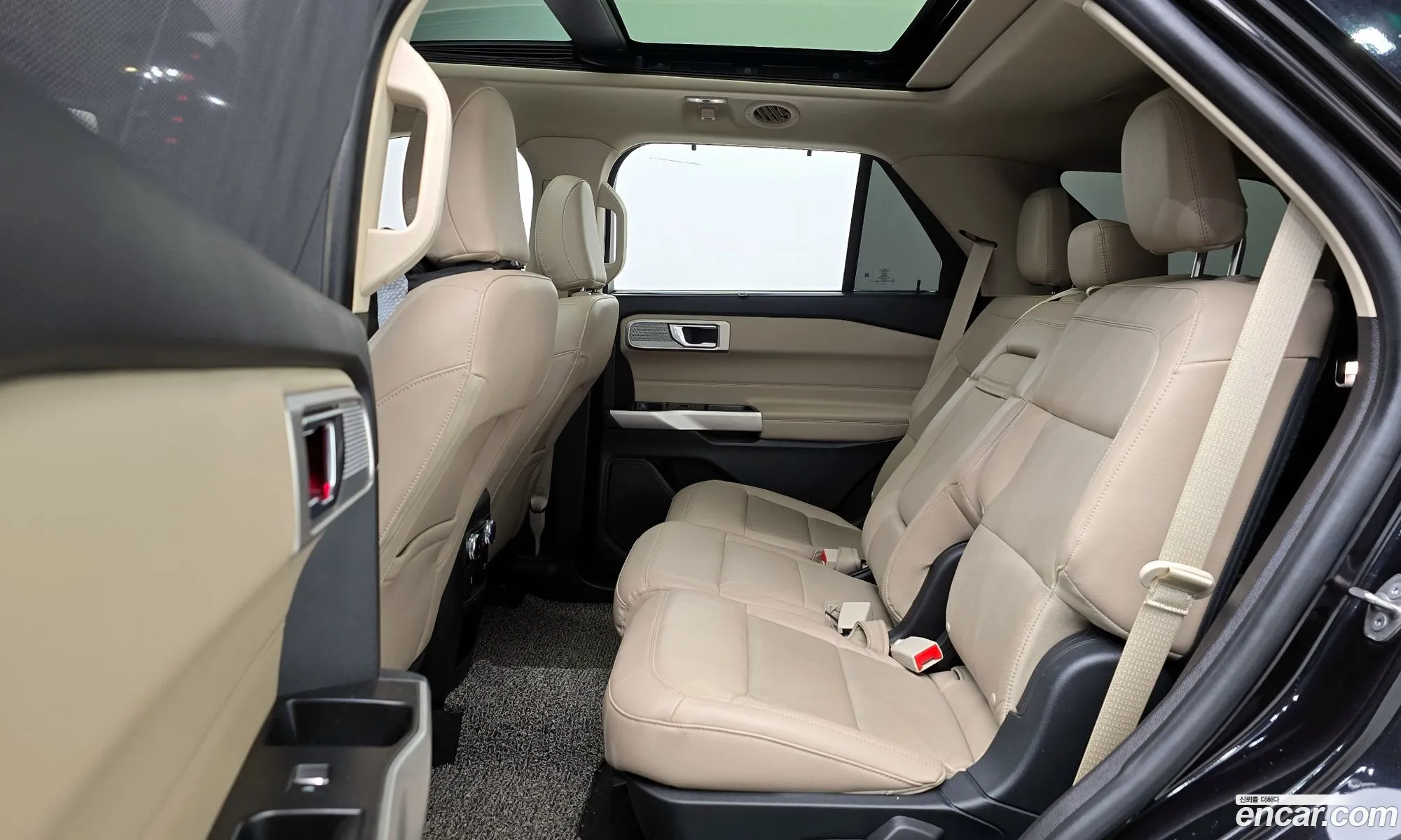 Ford Explorer 6th Gen 2021 1FMSK8FH5MGA09509 — 5