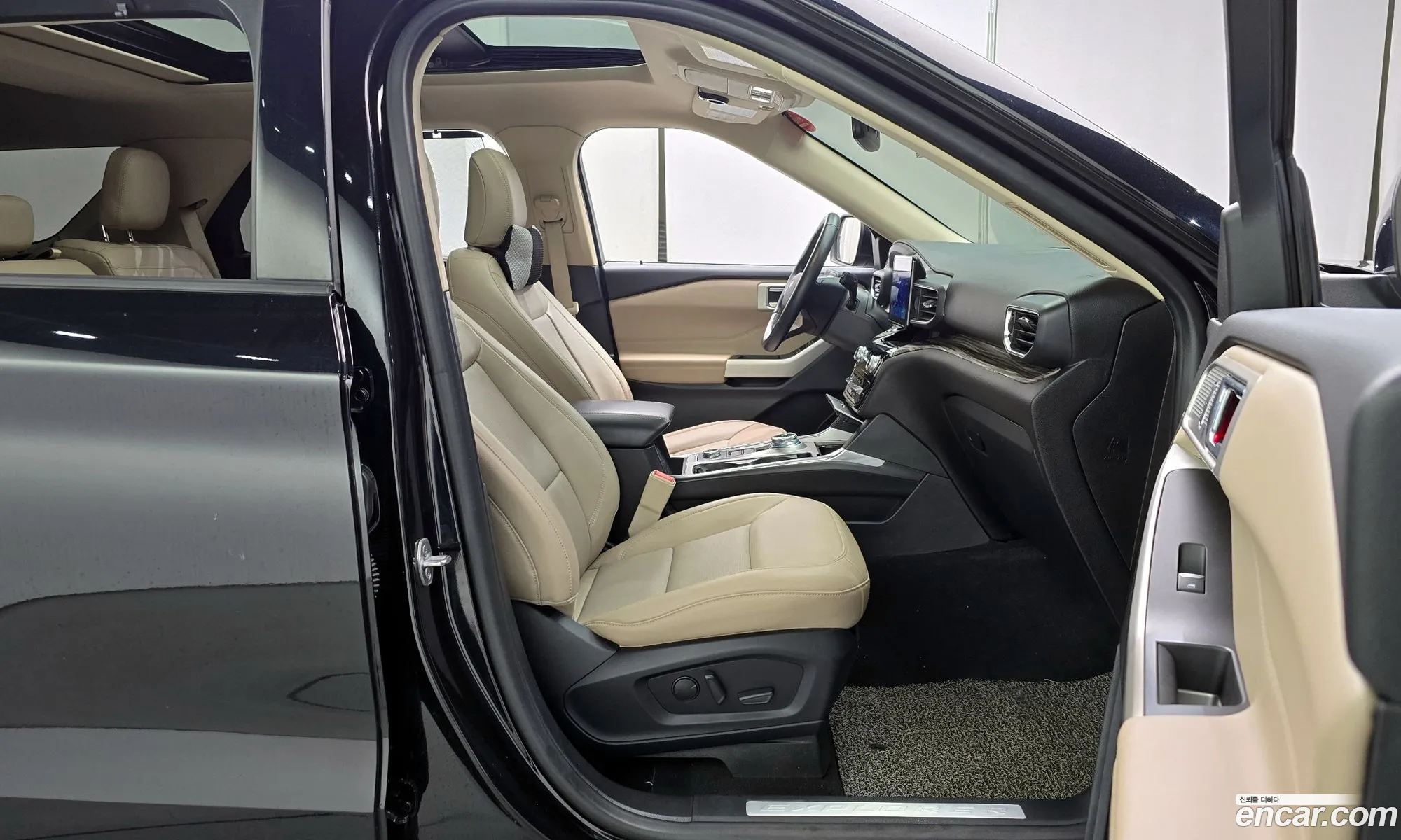 Ford Explorer 6th Gen 2021 1FMSK8FH5MGA09509 — 6