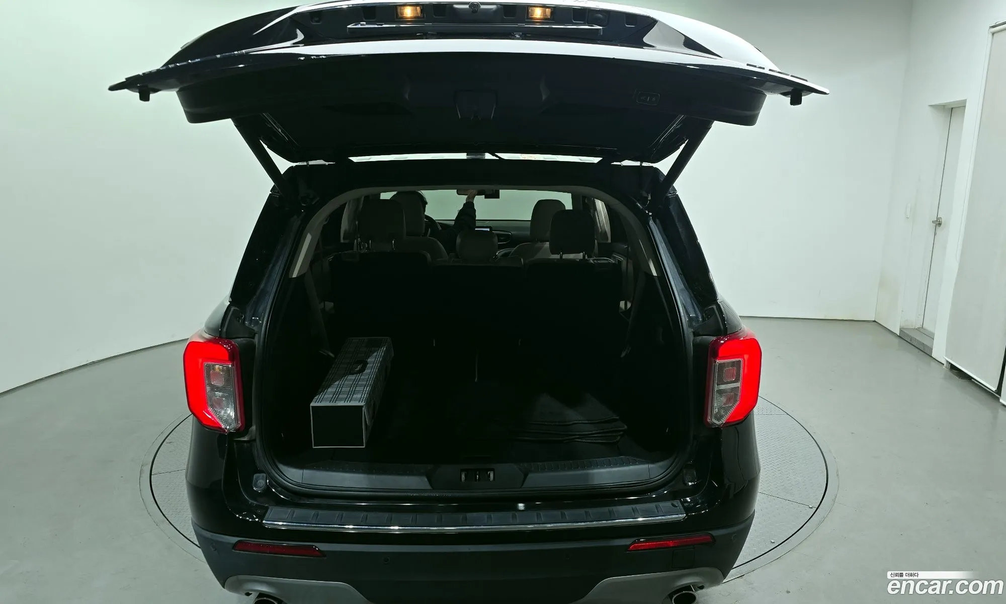 Ford Explorer 6th Gen 2021 1FMSK8FH5MGA09509 — 18