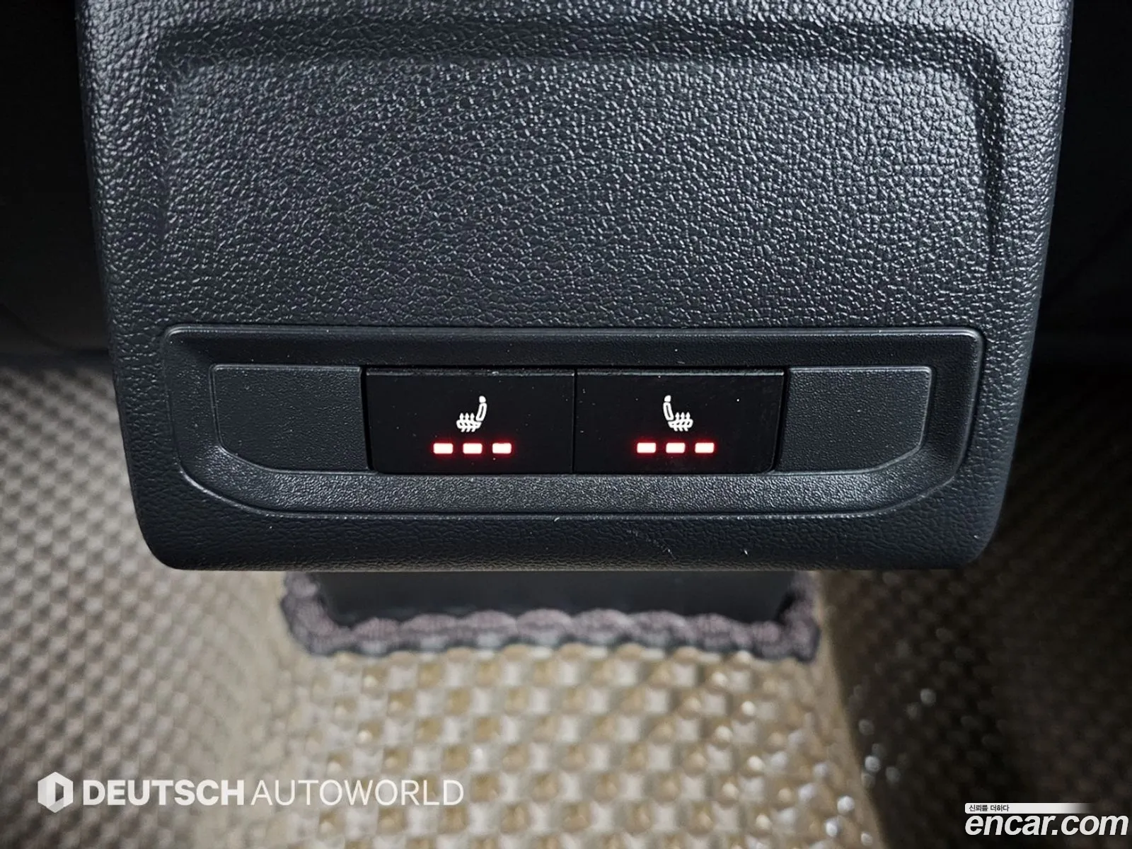 Volkswagen Jetta 7th Gen 2023 — 12