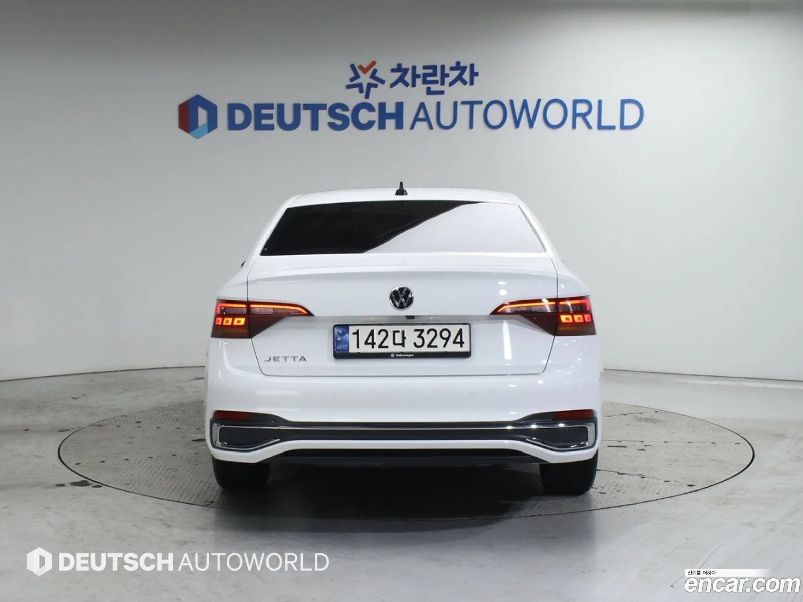 Volkswagen Jetta 7th Gen 2023 — 7
