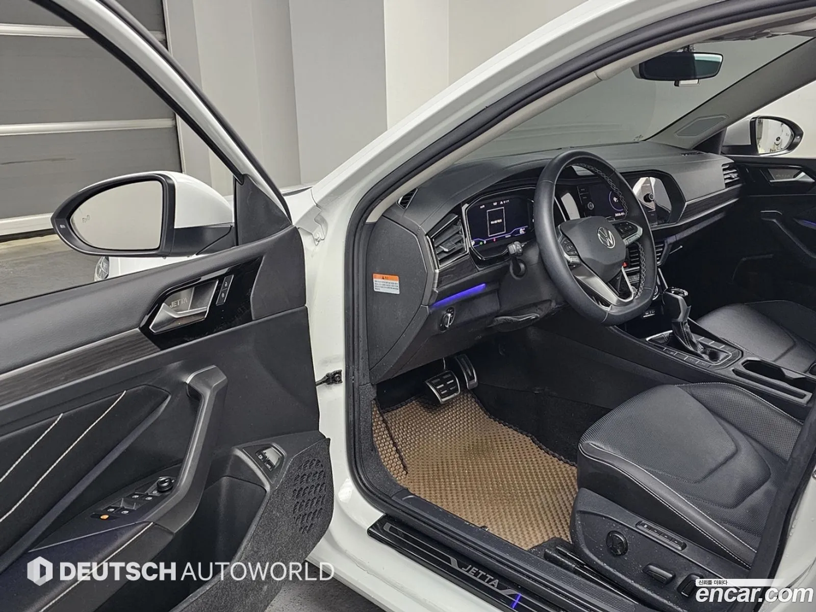 Volkswagen Jetta 7th Gen 2023 — 2