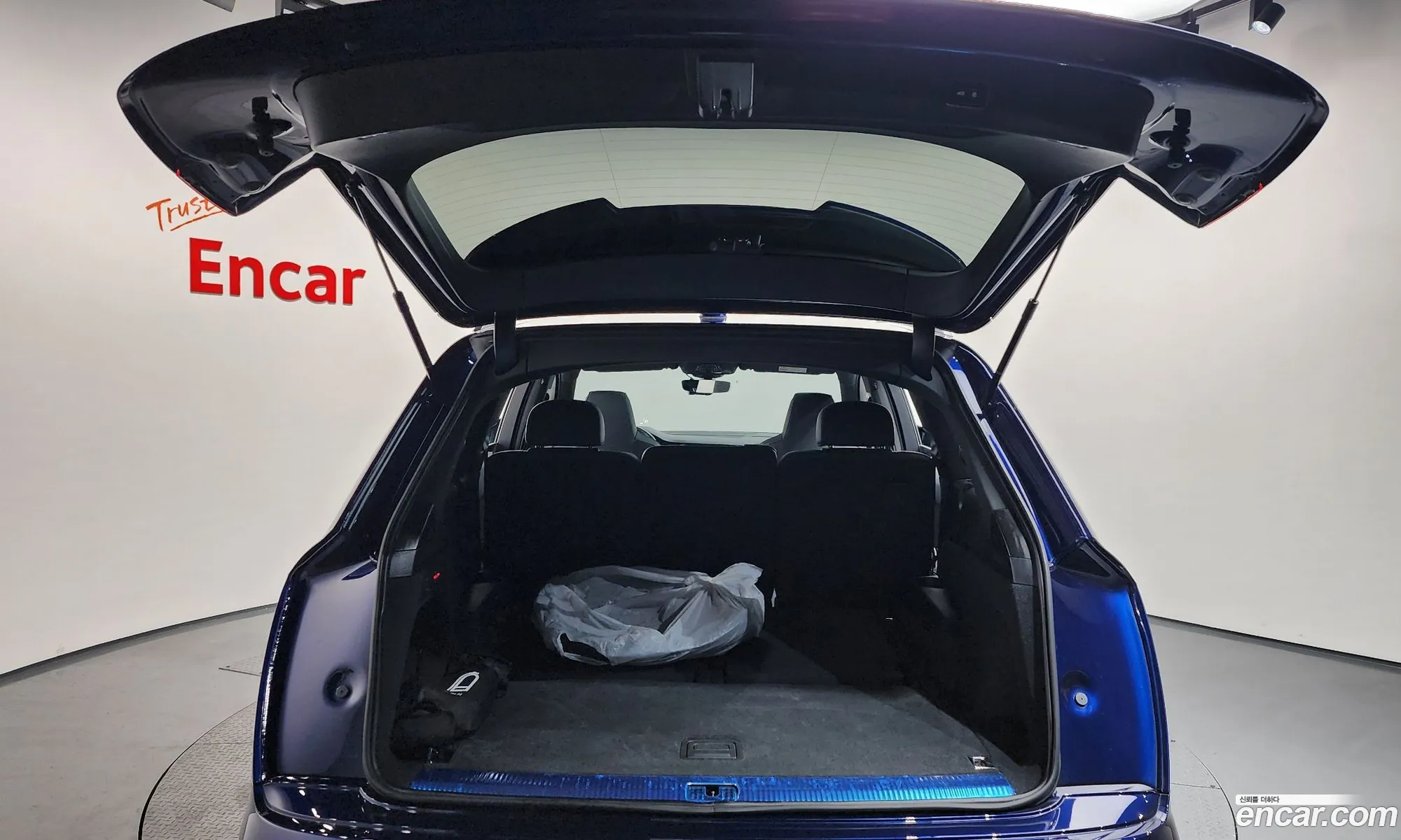 Audi Q7 2022 WAUZZZ4M3ND022263 — 18