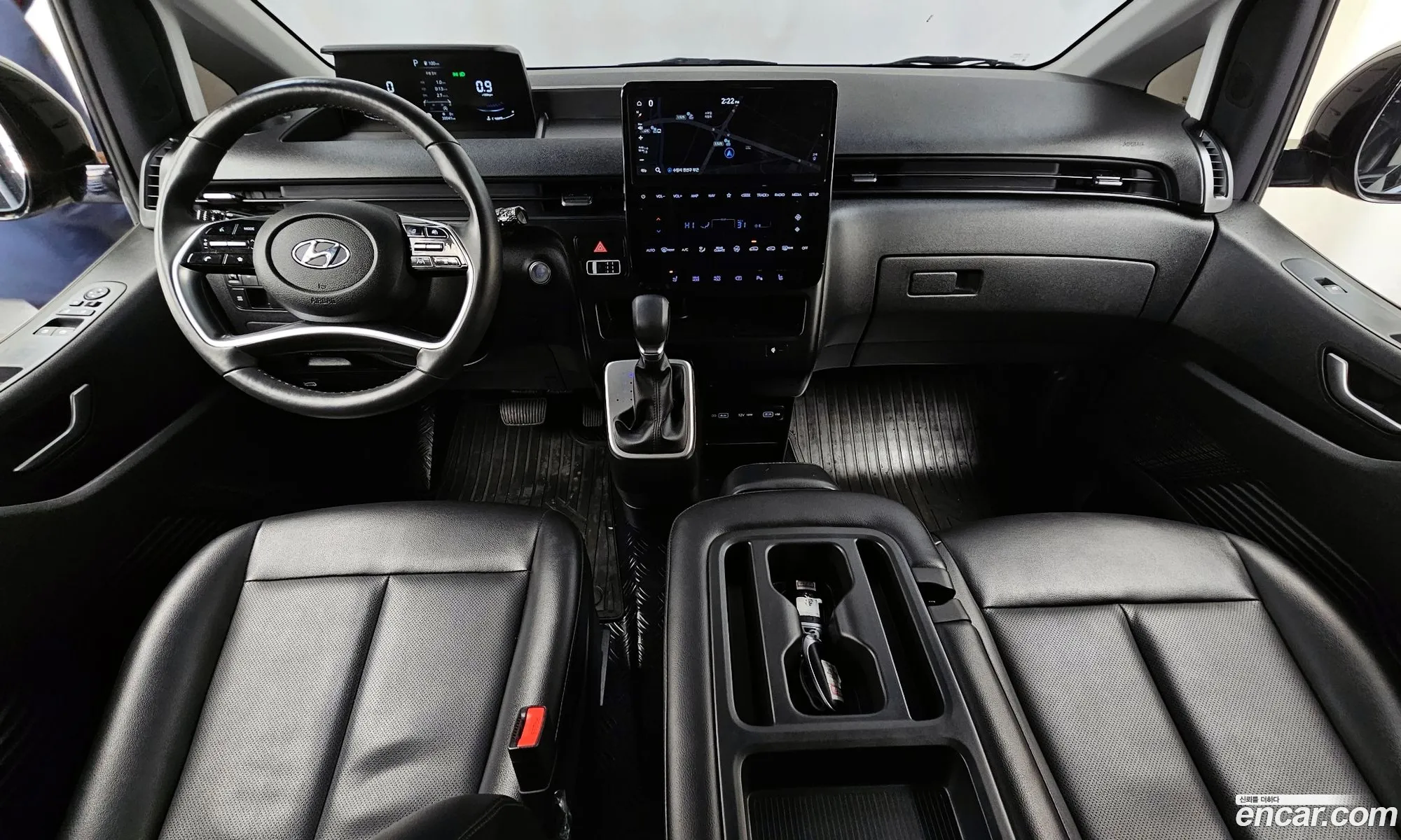 Hyundai Staria 2023 — 8