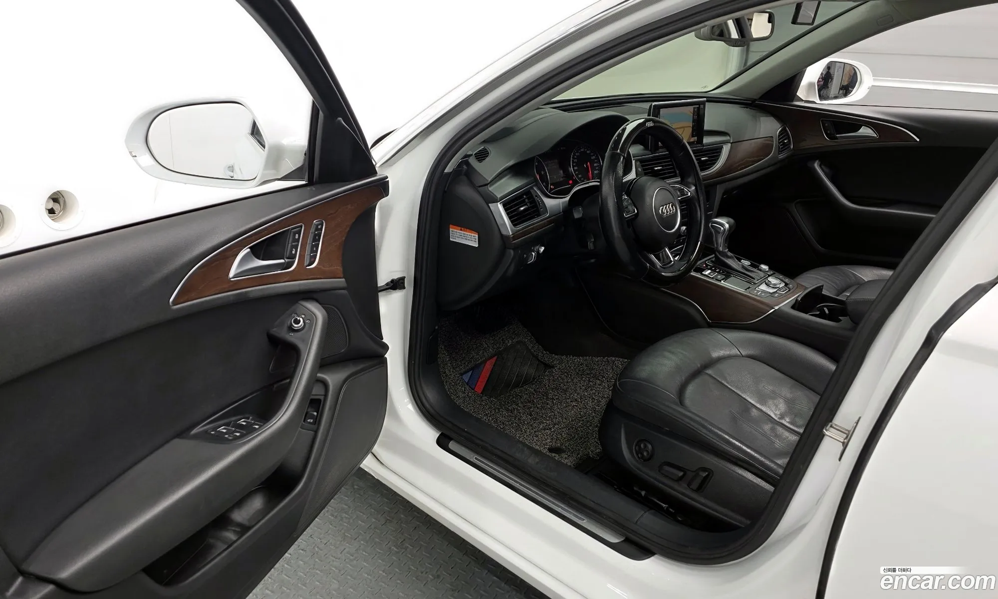 Audi A6 2015 — 18