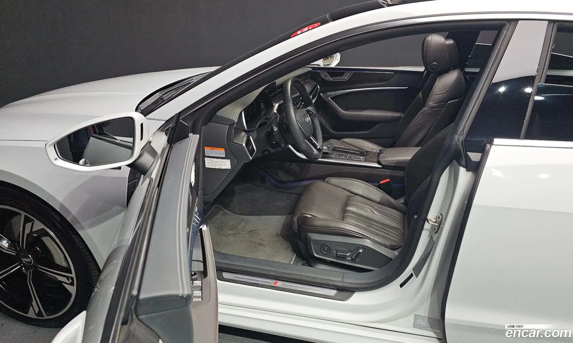 Audi A7 2020 WAUZZZF29MN007576 — 17