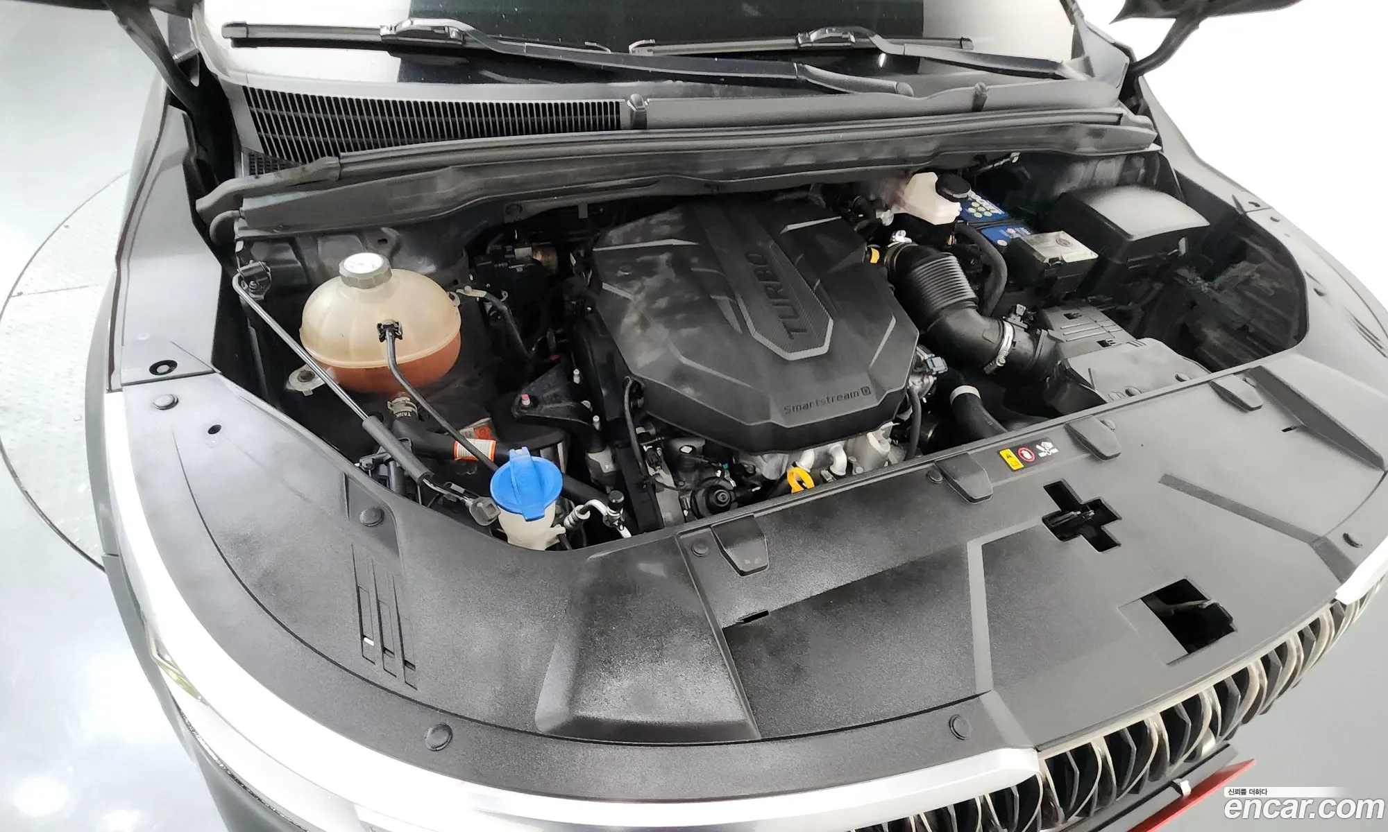 Kia Carnival 2021 KNANE81BBMS079100 — 10