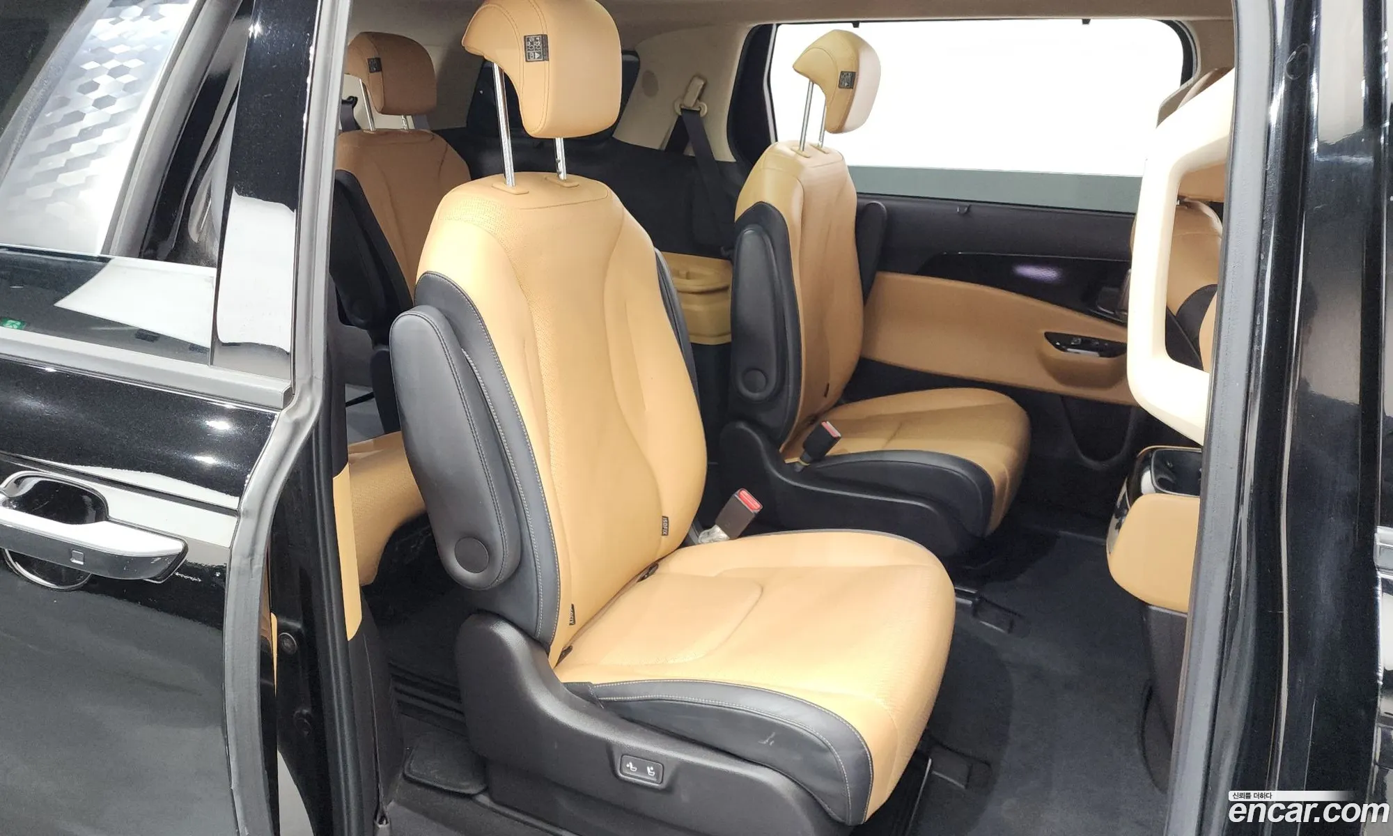Kia Carnival 2021 KNANE81BBMS079100 — 15