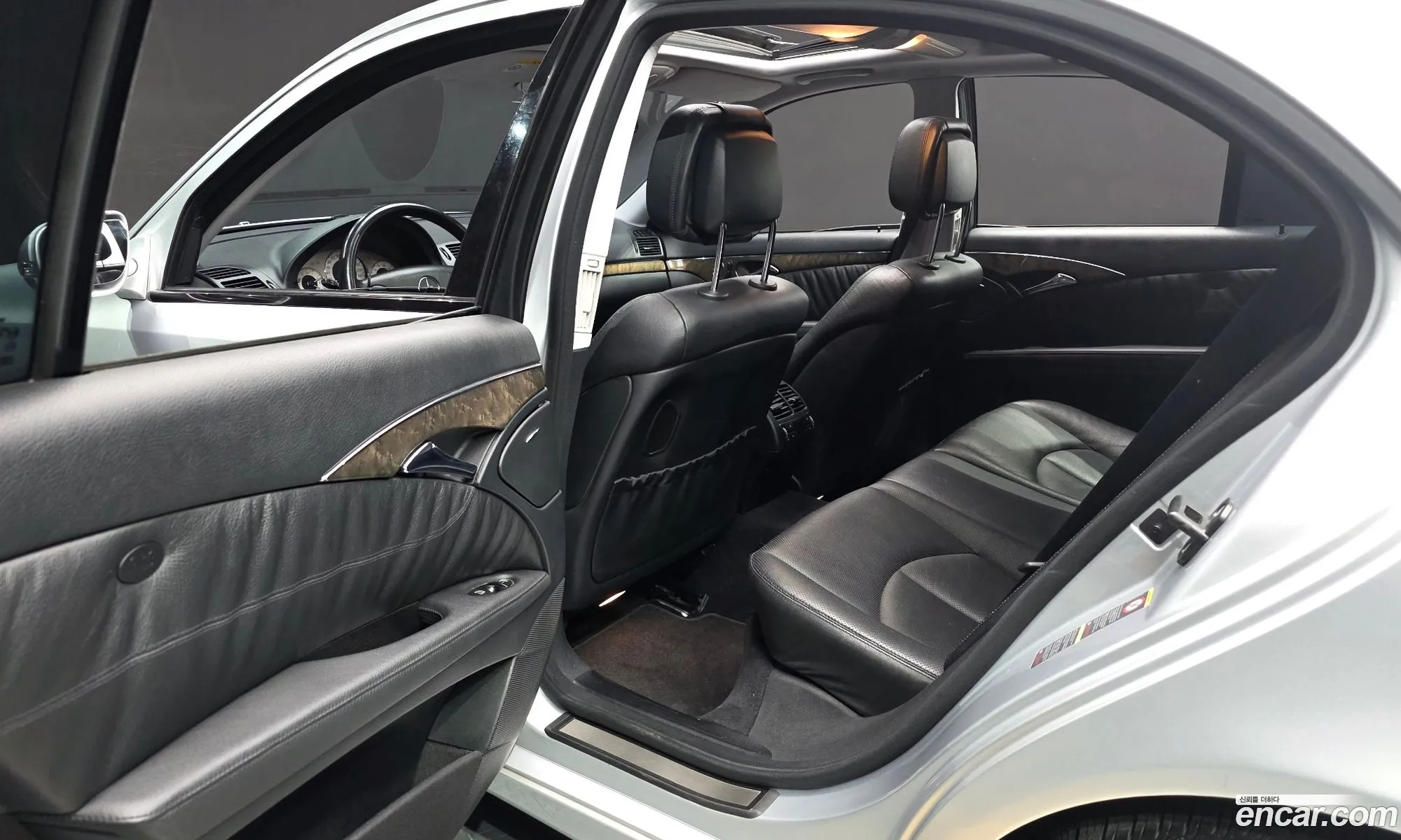 Mercedes-Benz E-Class W211 2006 WDBUF56X17A997093 — 7