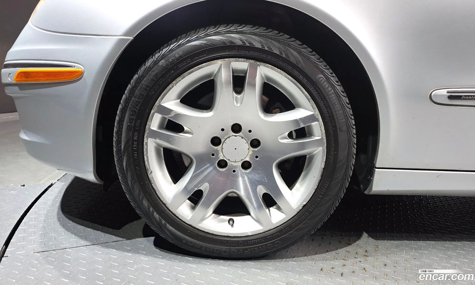 Mercedes-Benz E-Class W211 2006 WDBUF56X17A997093 — 4
