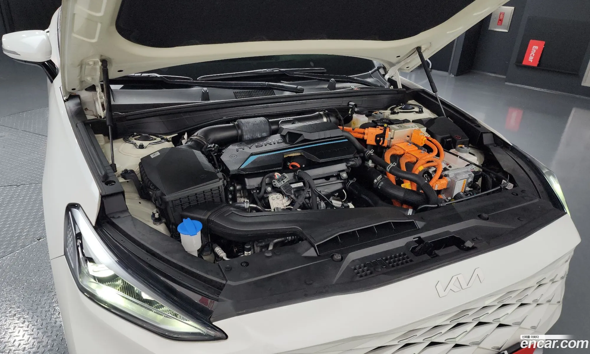 Kia K8 Hybrid 2022 — 2