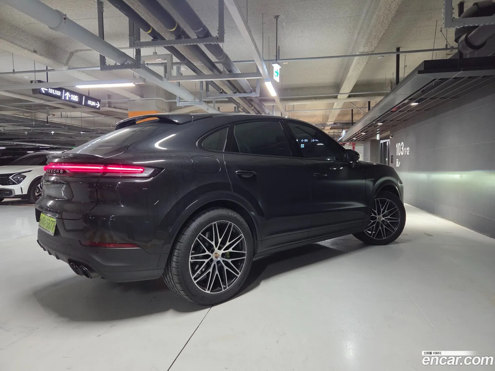Porsche Cayenne 2025 — 4