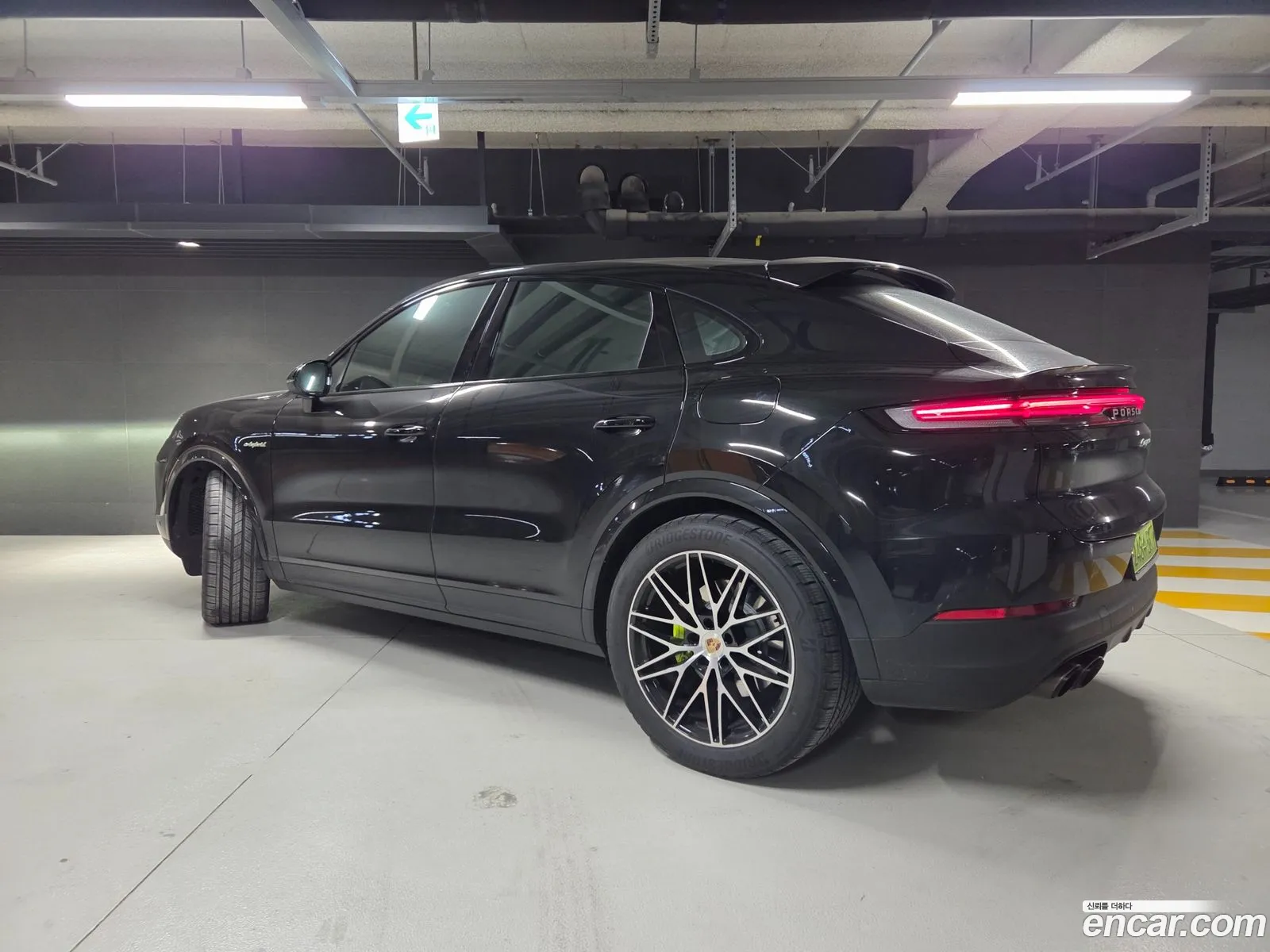 Porsche Cayenne 2025 — 13