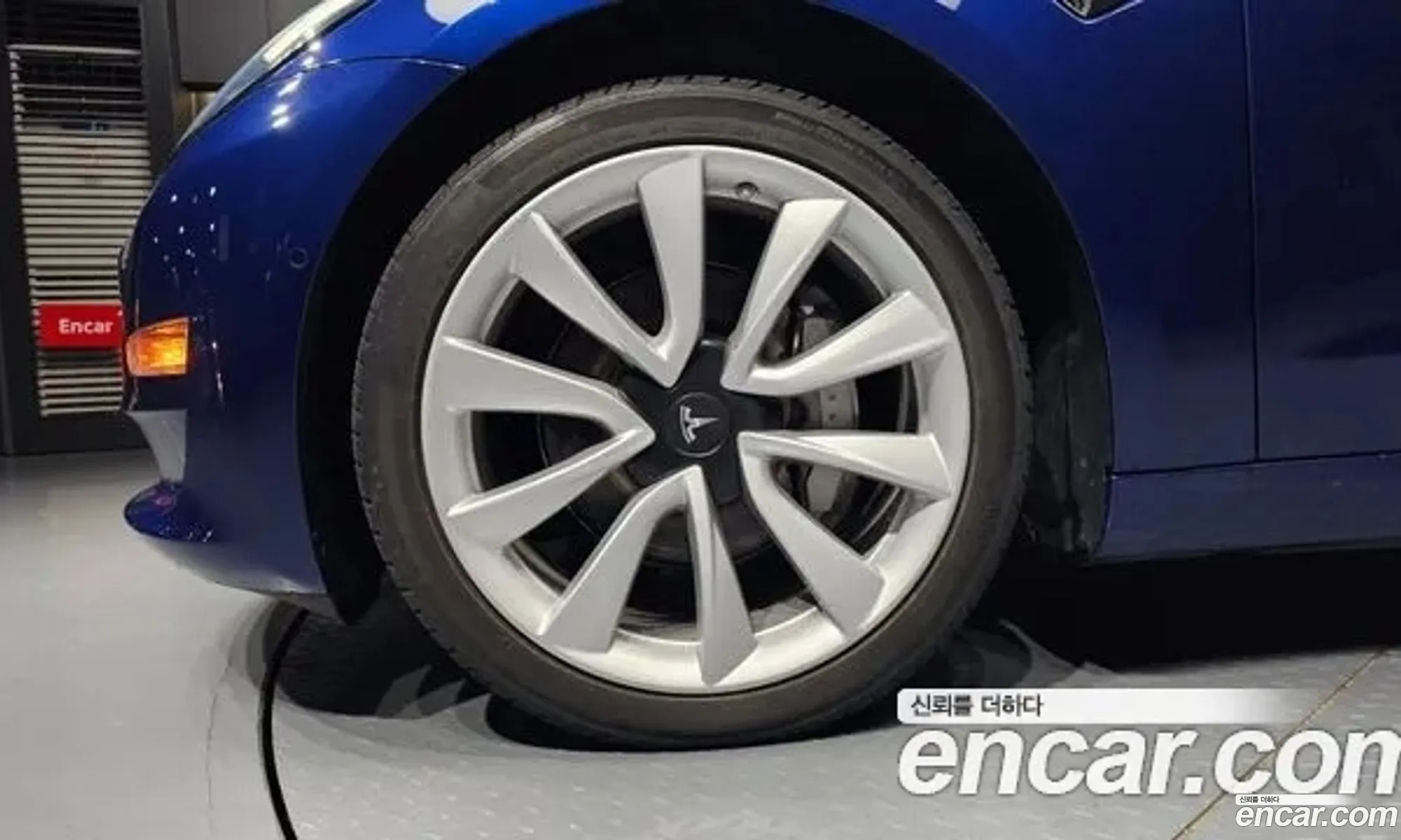 Tesla Model 3 2020 — 5