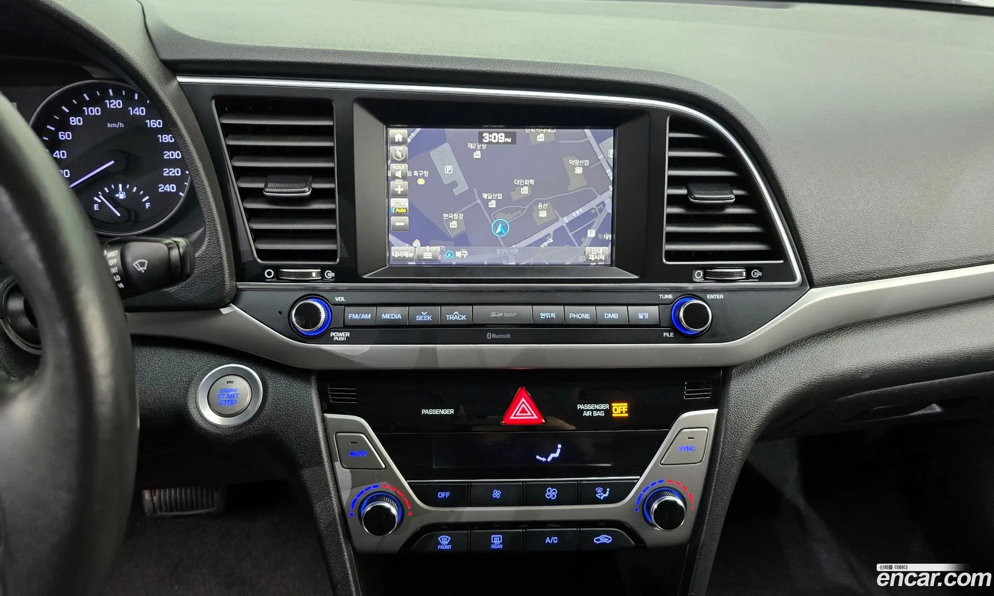 Hyundai Elantra AD 2016 — 16