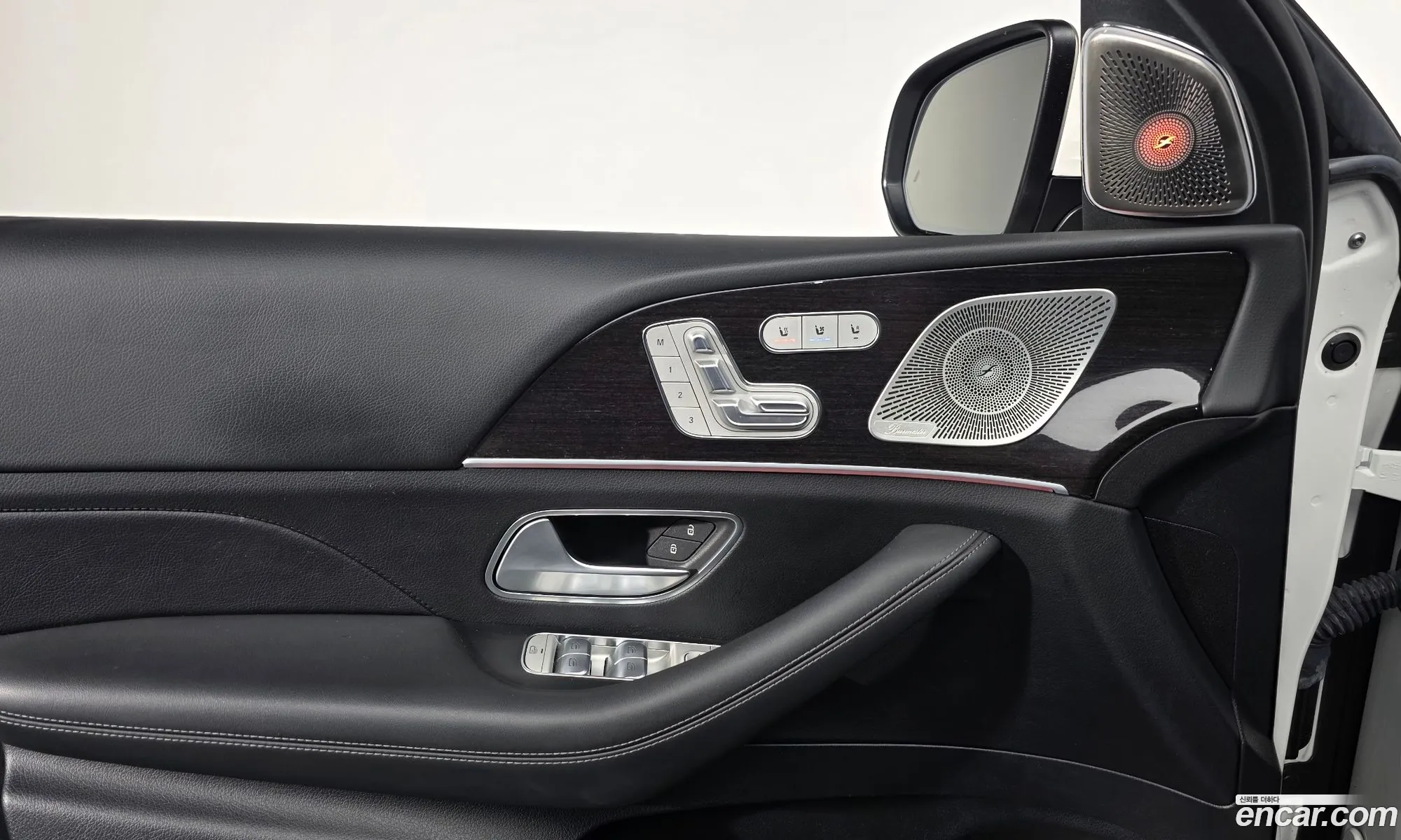 Mercedes-Benz GLE-Class W167 2023 — 19