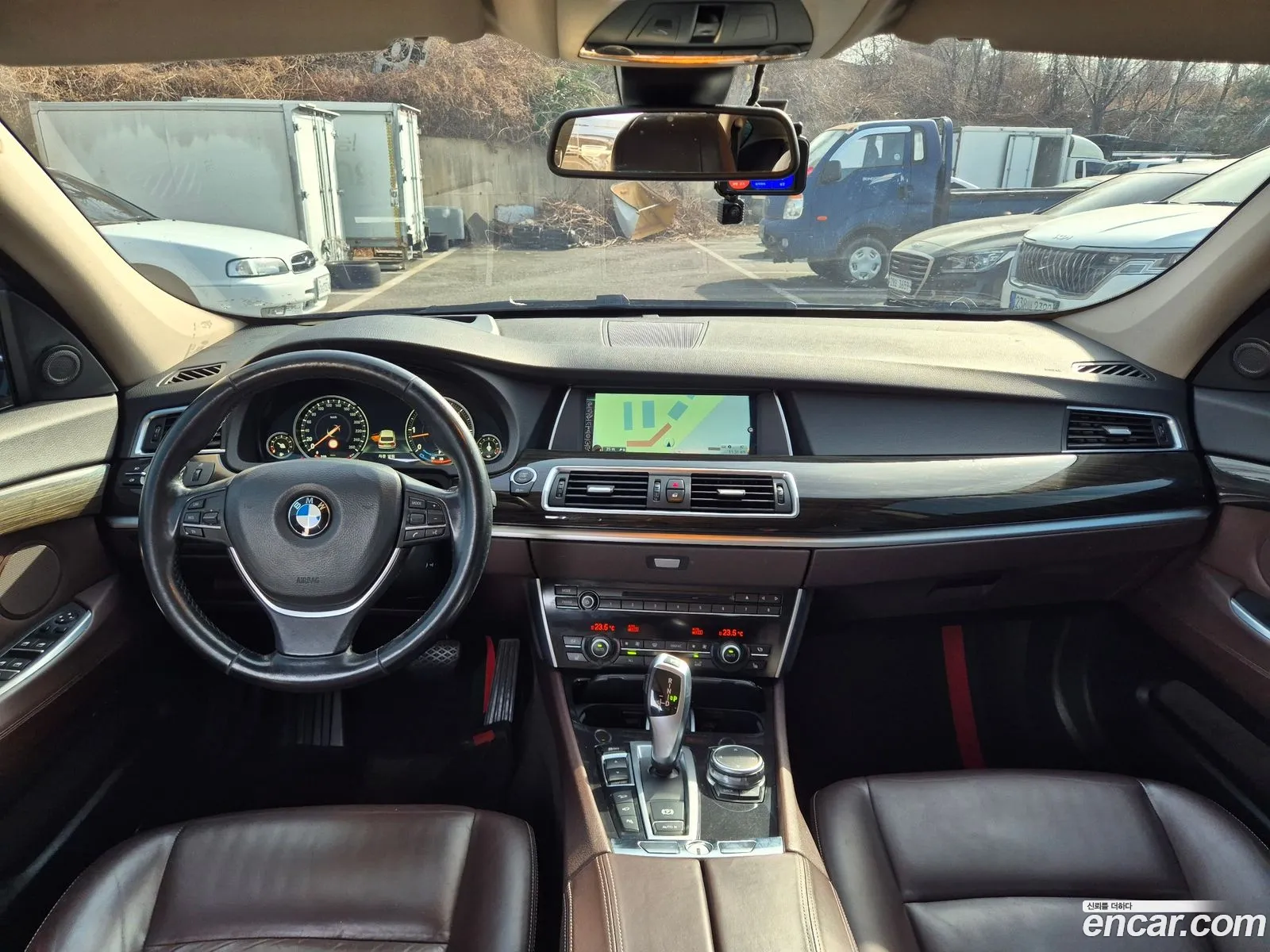 BMW 5 Series GT 2015 — 16