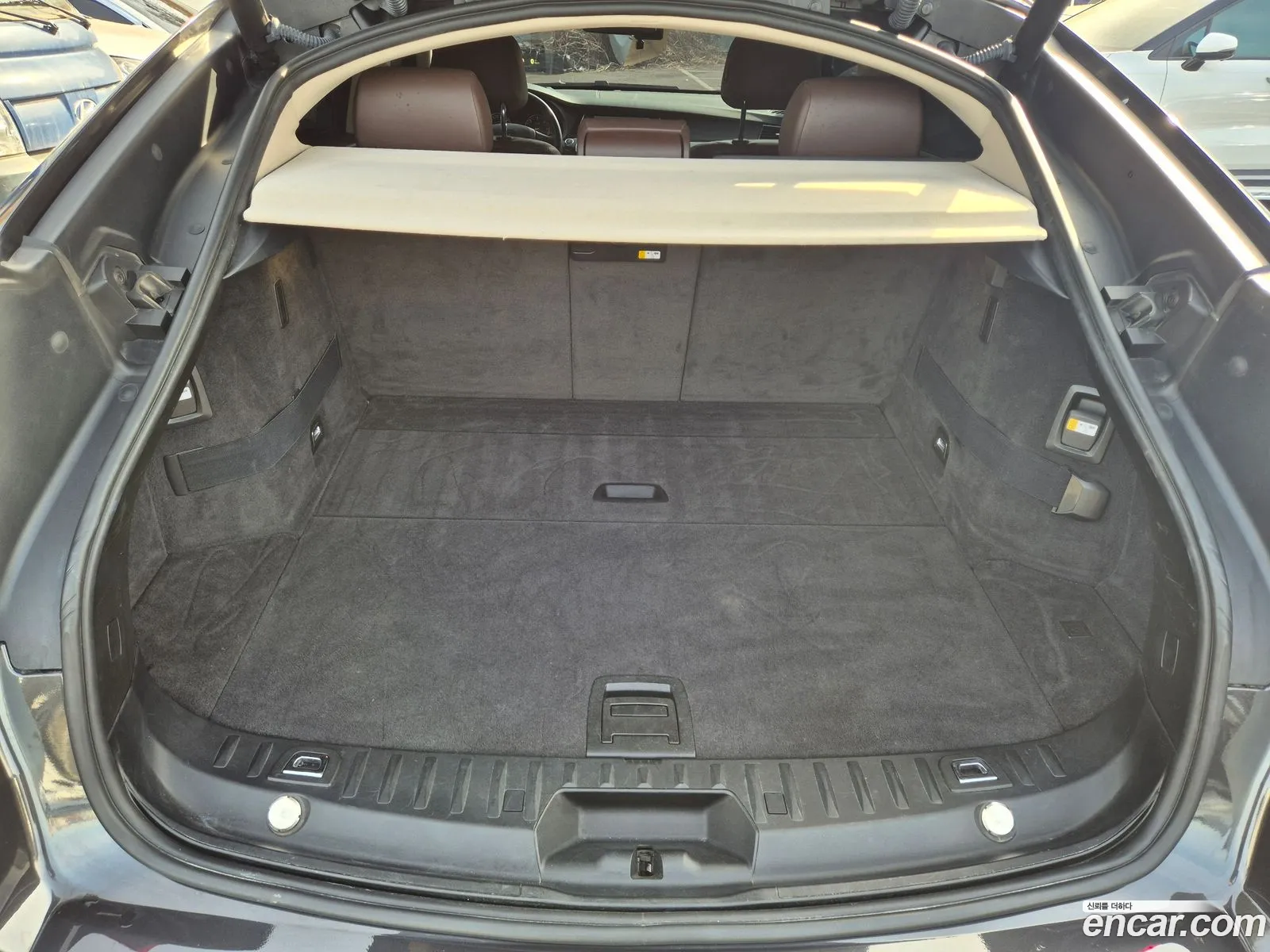 BMW 5 Series GT 2015 — 18