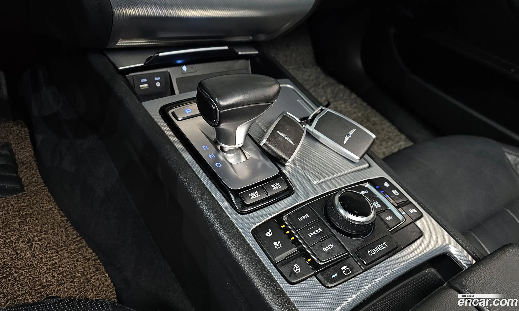 Genesis G80 2017 KMHGM41DDJU259244 — 10