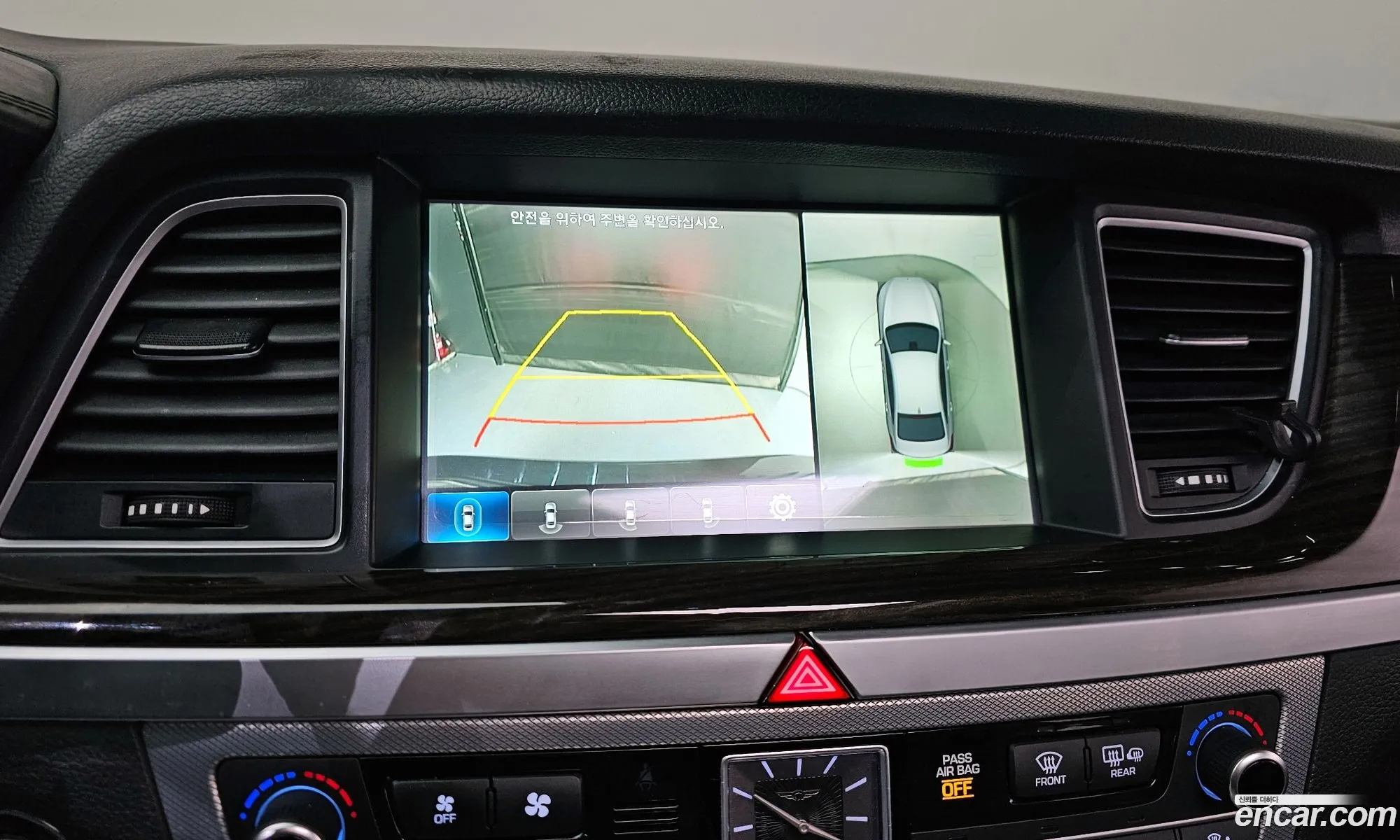 Genesis G80 2017 KMHGM41DDJU259244 — 7