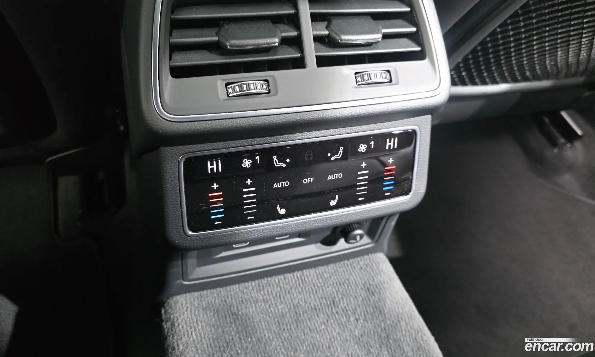 Audi A6 2022 WAUZZZF23NN063658 — 12
