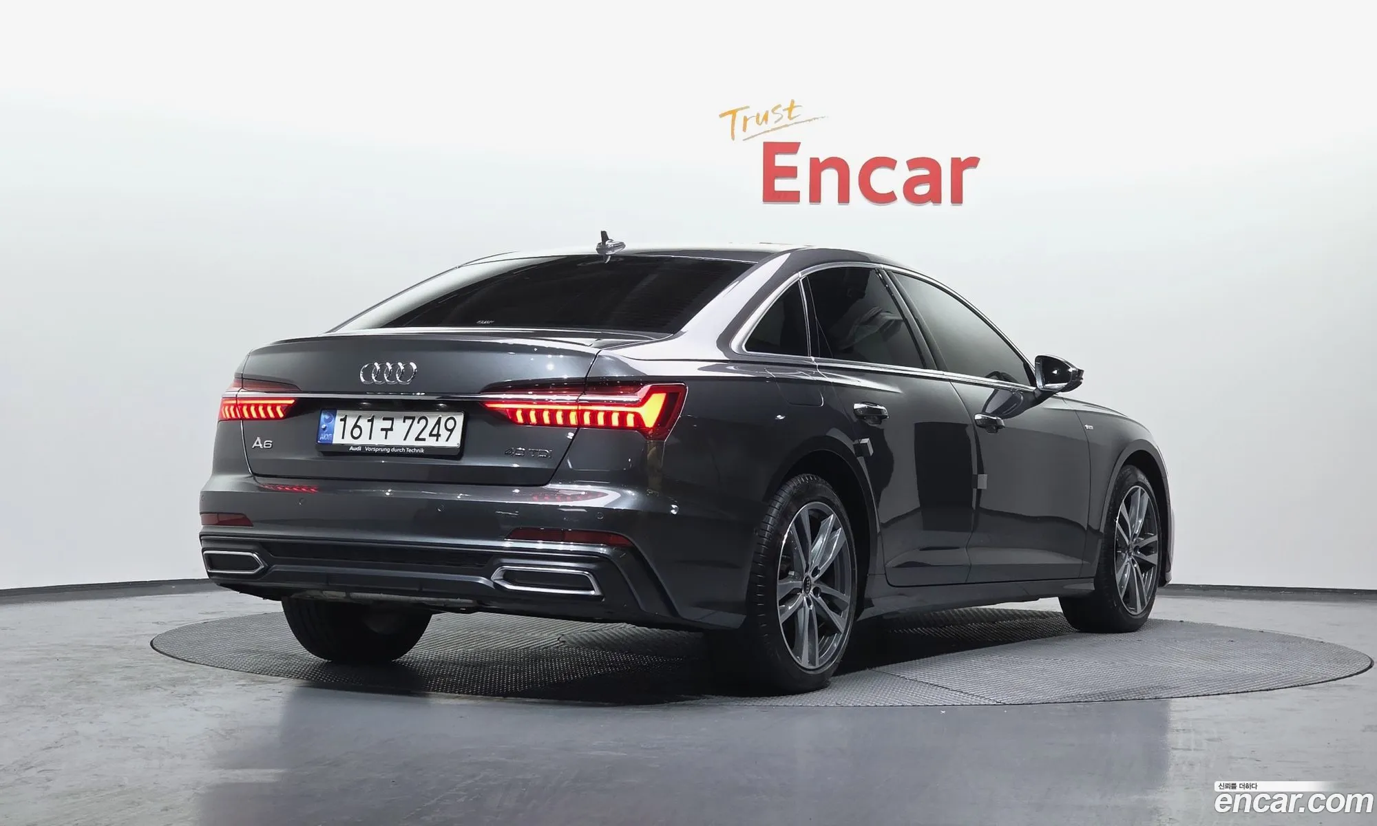 Audi A6 2022 WAUZZZF23NN063658 — 10
