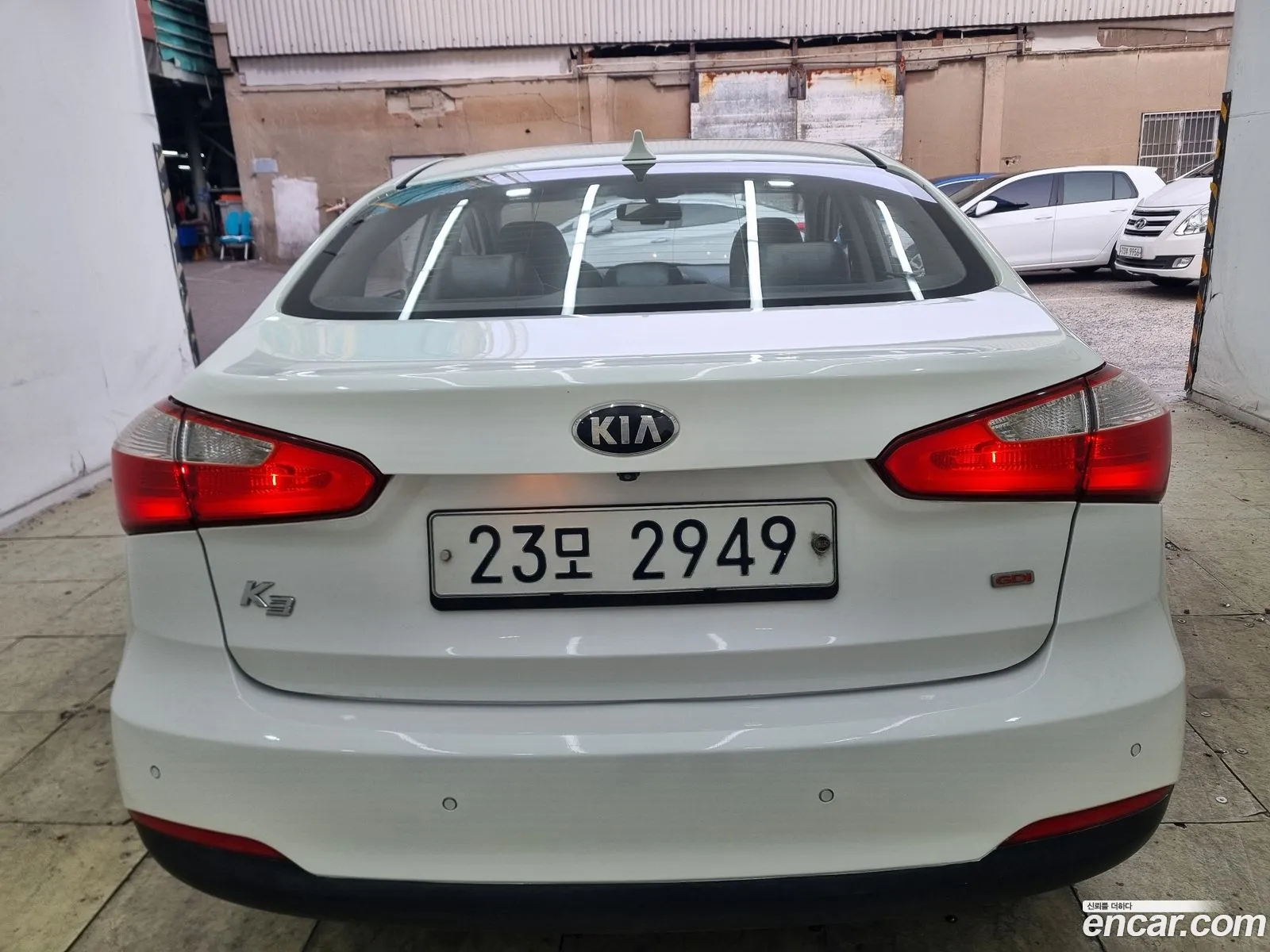 Kia K3 2012 — 18
