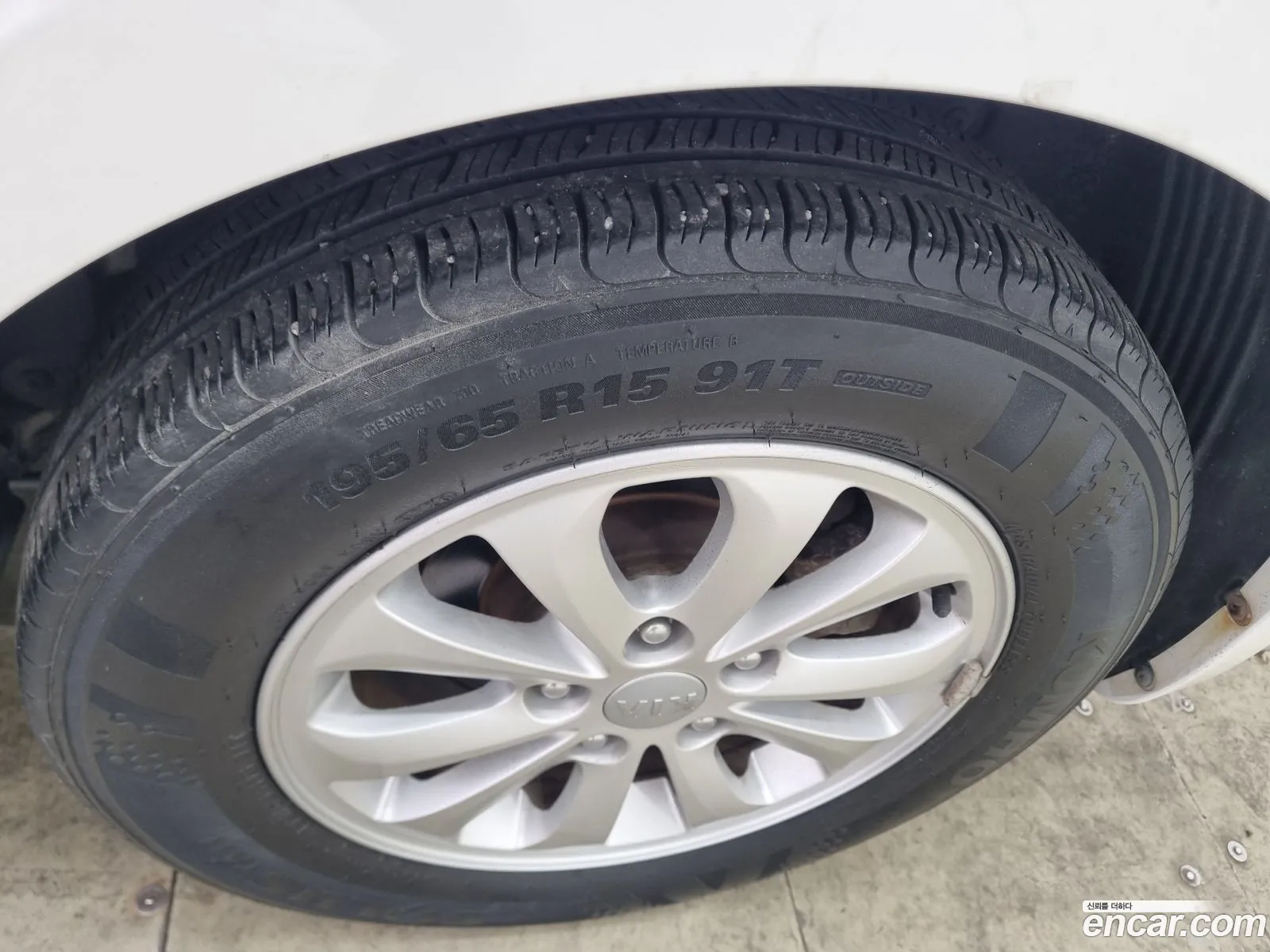 Kia K3 2012 — 20