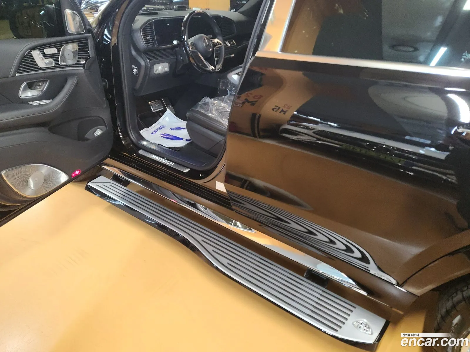Mercedes-Benz GLS-Class X167 2024 — 14