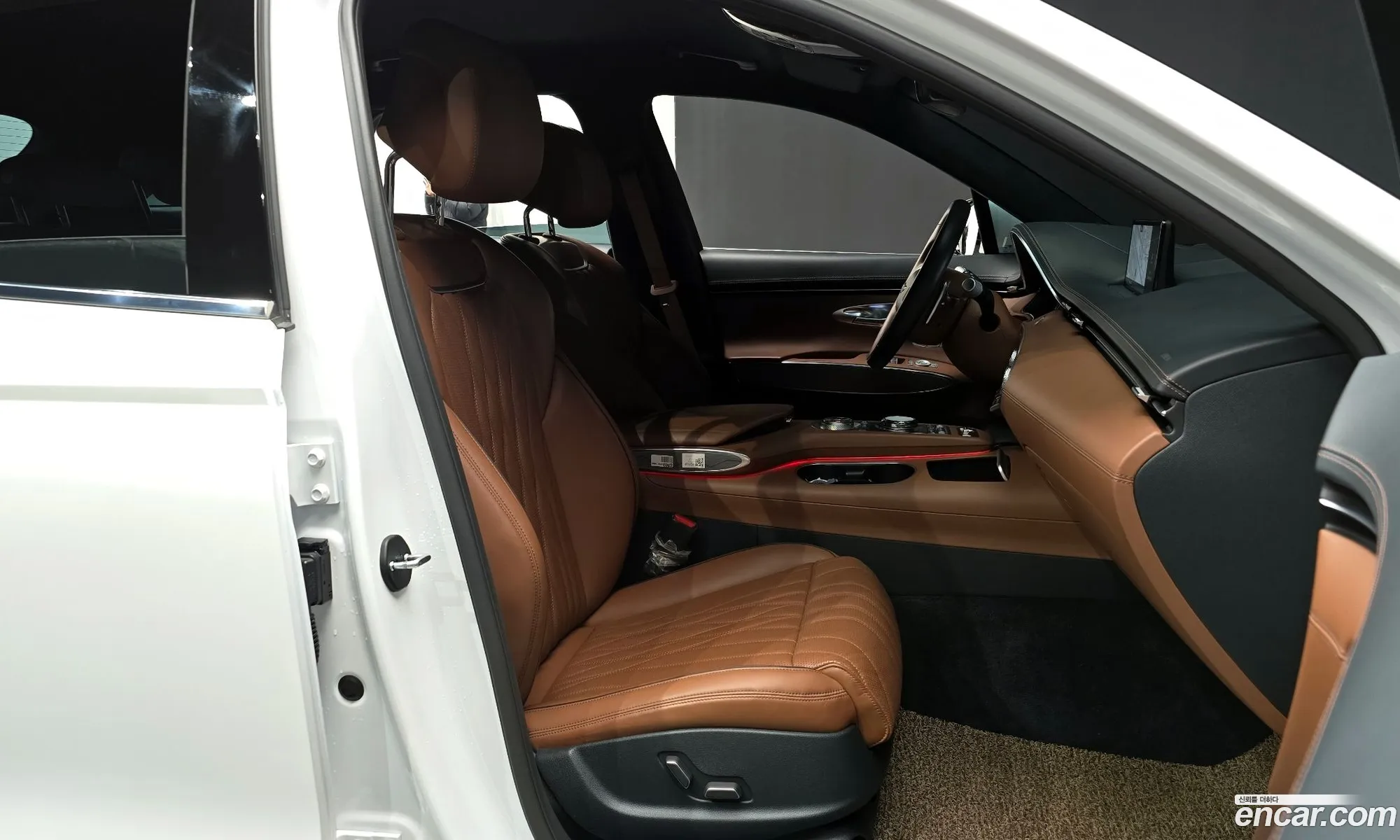 Genesis GV70 2021 — 13