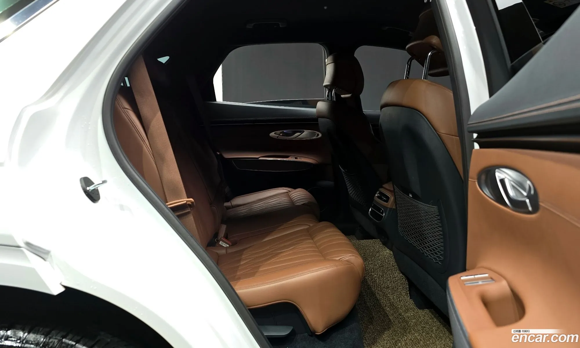 Genesis GV70 2021 — 7