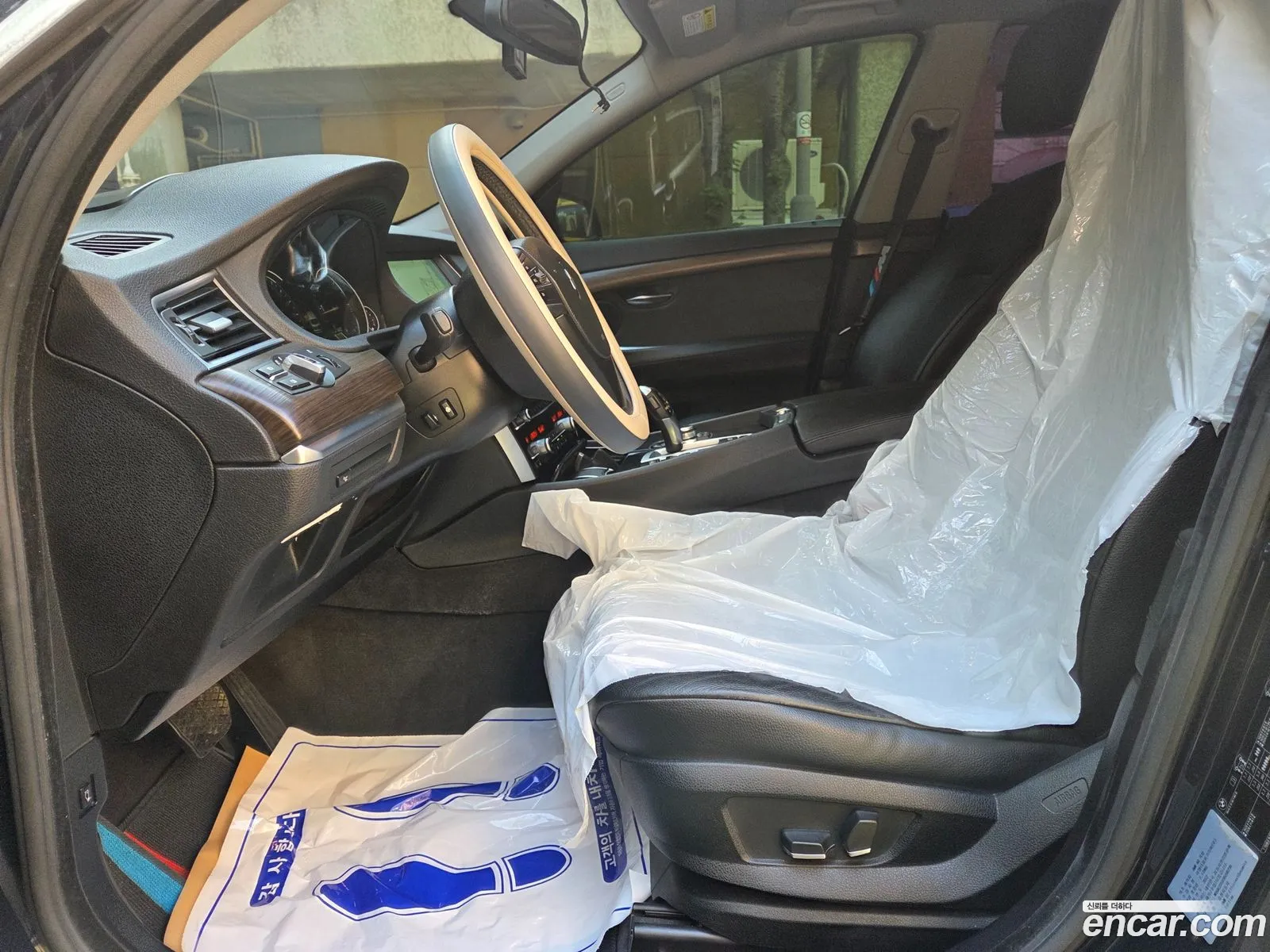 BMW 5 Series GT 2013 — 13